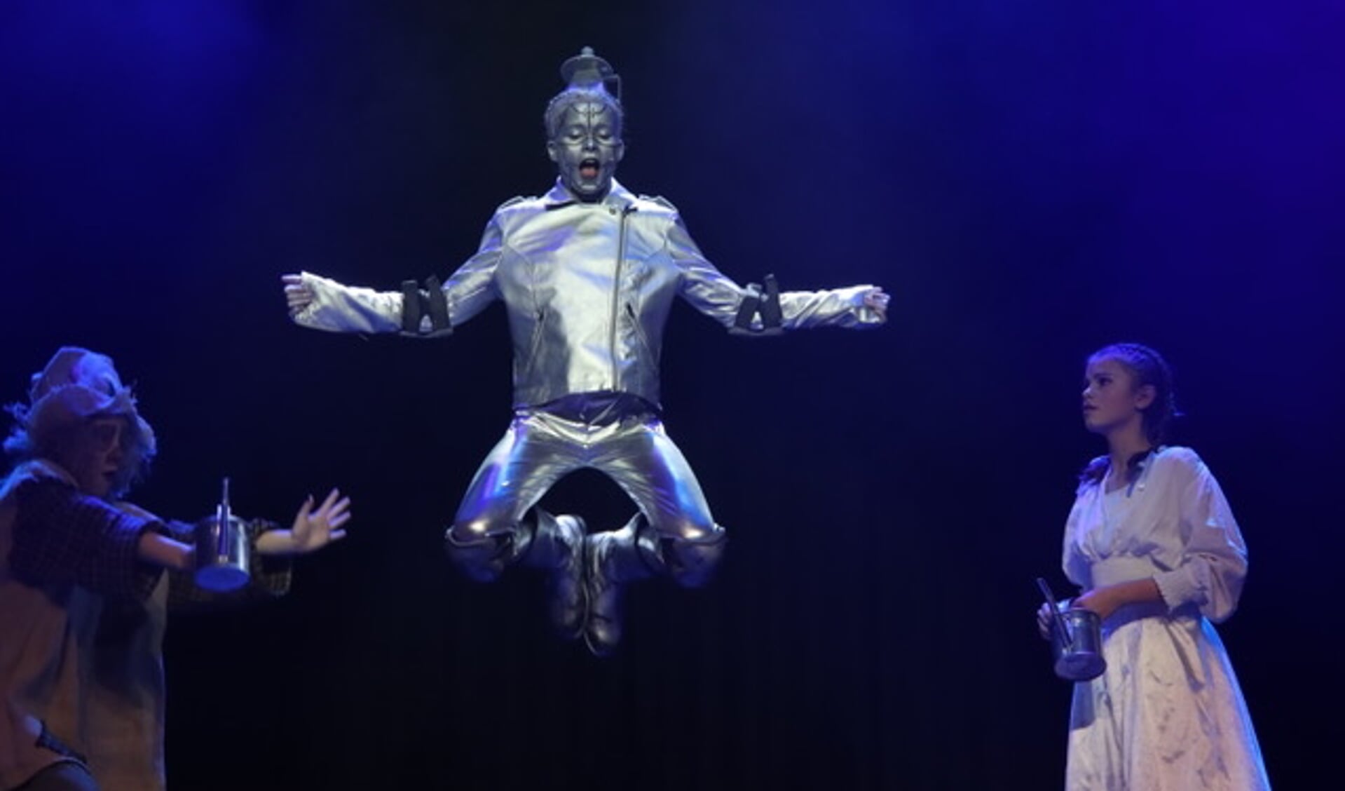 Musicalfabriek Groenlo Speelt Twee Maal Uitverkochte Zaal Met The Wiz