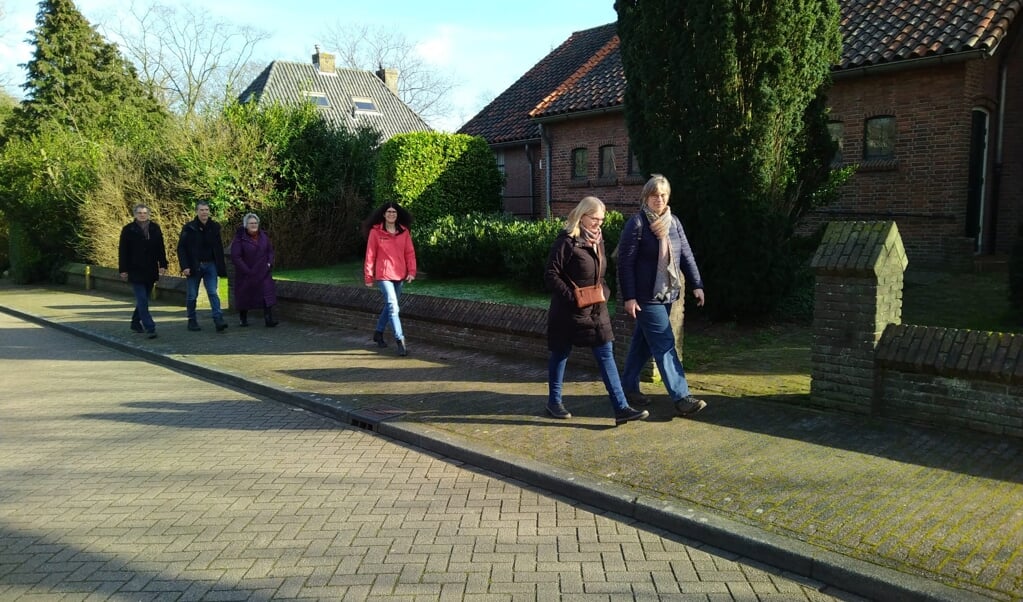 Laatste Wandeling Met Dominee Geertje De Vries Nieuwsblad Voor Huizen