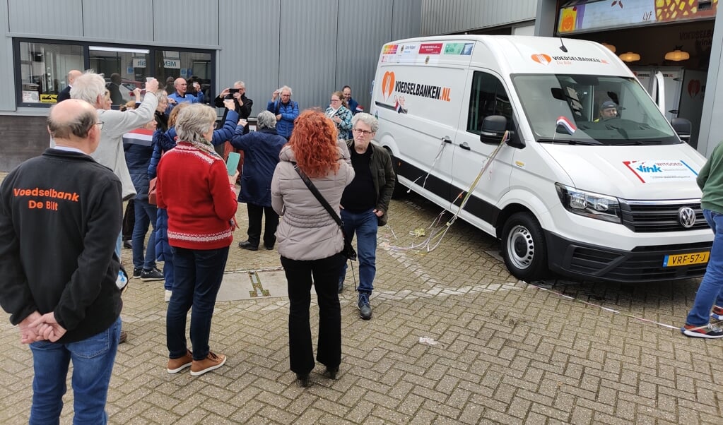 Nieuwe Koelbus Voor De Voedselbank De Vierklank Al Het Nieuws Uit