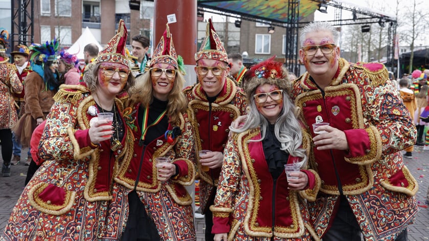 Vastelaovend Barst Los Peel En Maas Al Het Nieuws Uit Venray