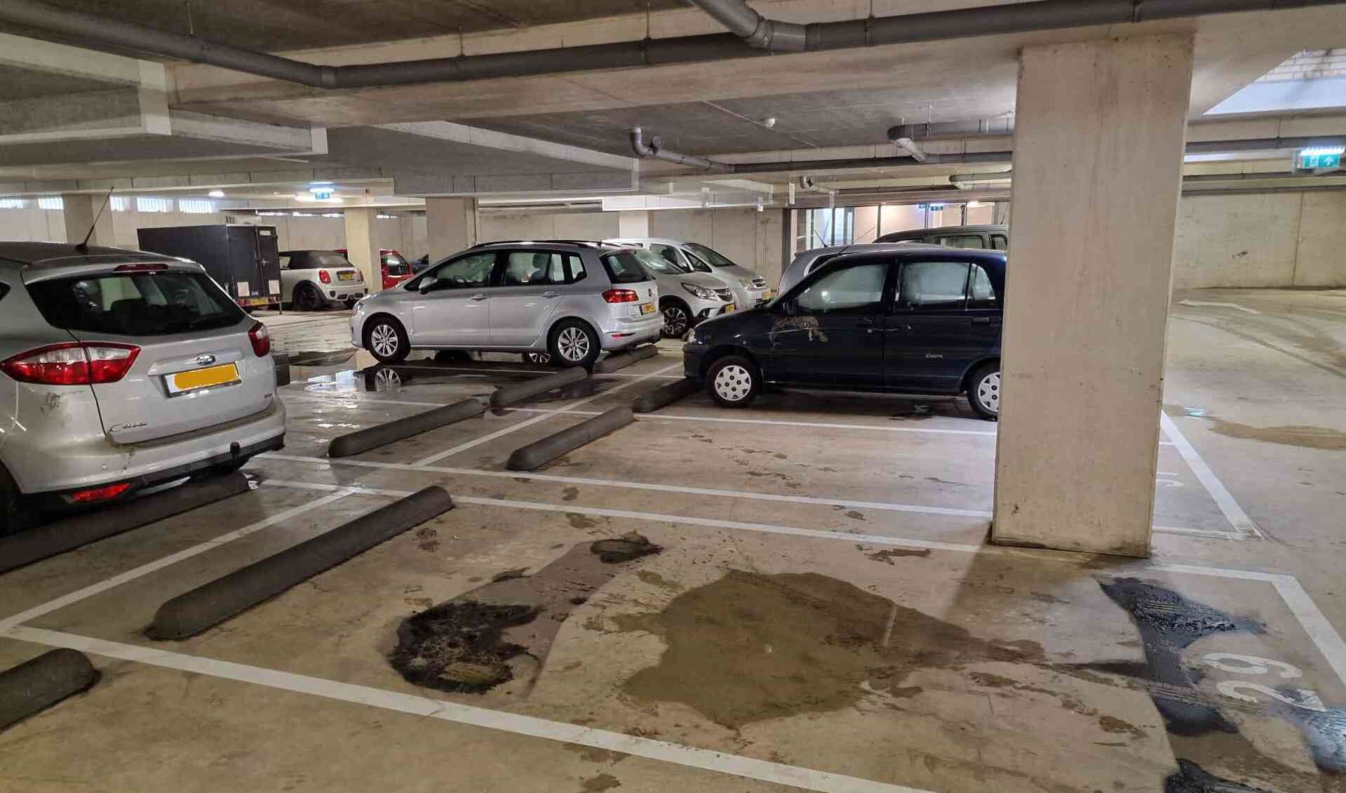 Fotos Van Autos Ondergelopen Parkeergarage Purmerend Al Het Nieuws