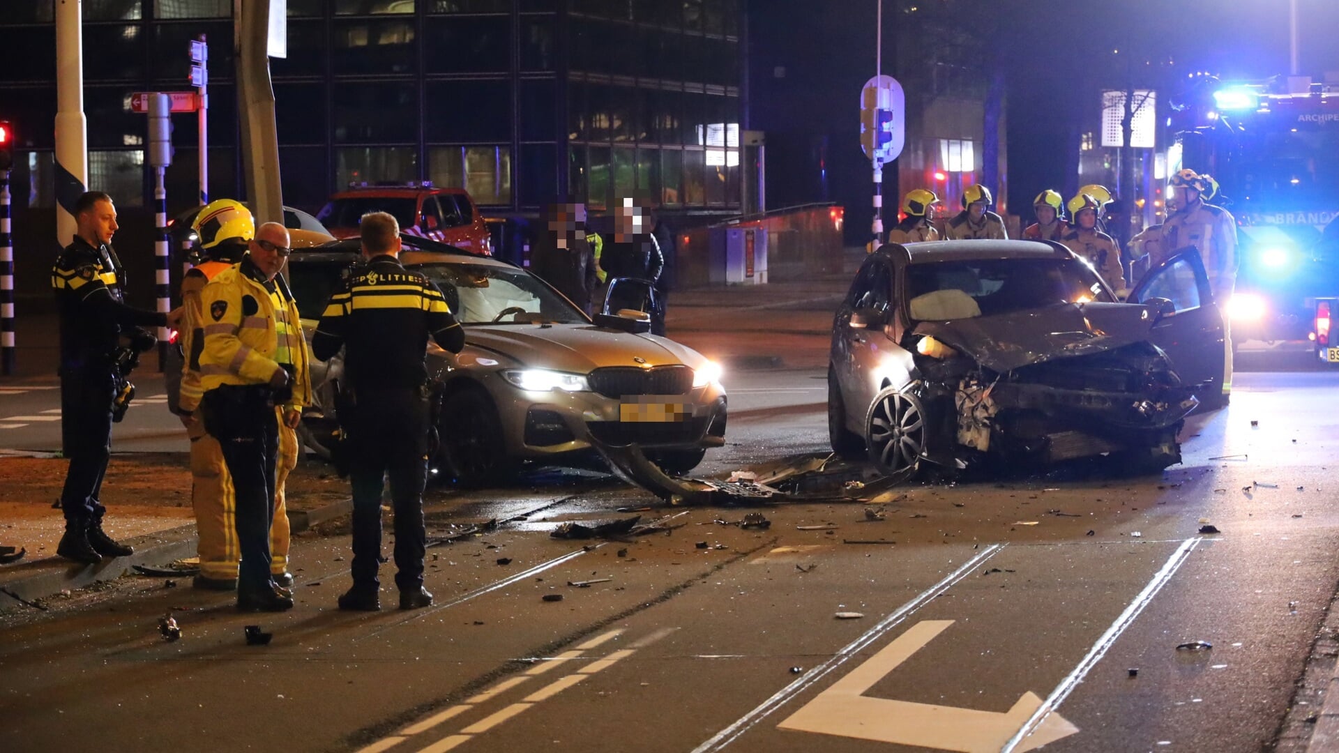 Veel Schade Bij Ernstig Ongeval Op De Prinses Beatrixlaan In Den Haag