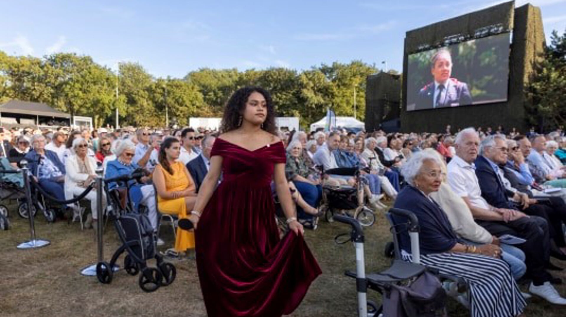 Nationale Herdenking In Den Haag Met 5000 Bezoekers Drukker Dan Ooit