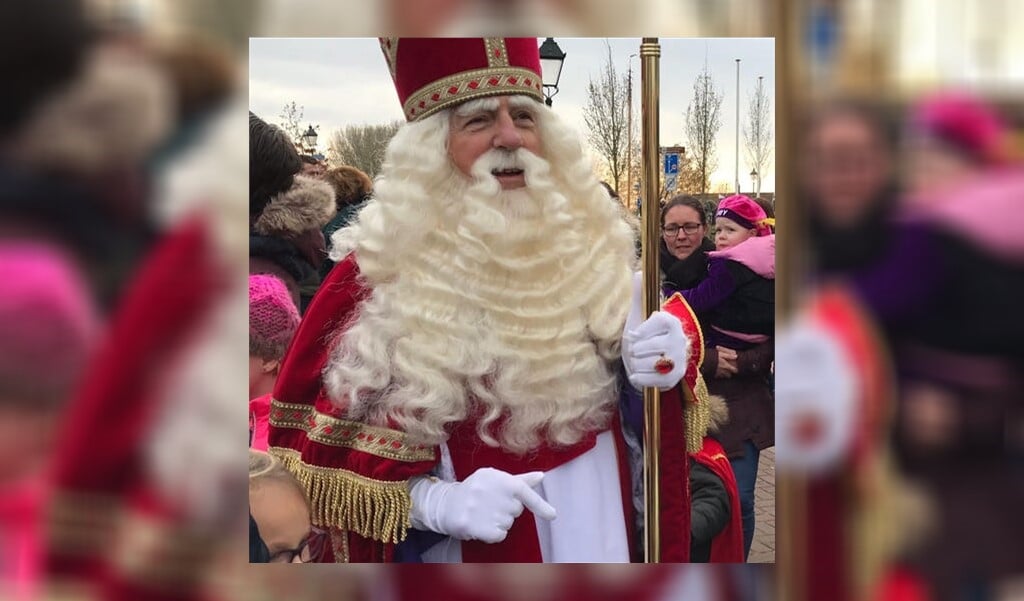 Sinterklaas Maakt Rijtoer Door Numansdorp Adverteren Hoeksche Waard