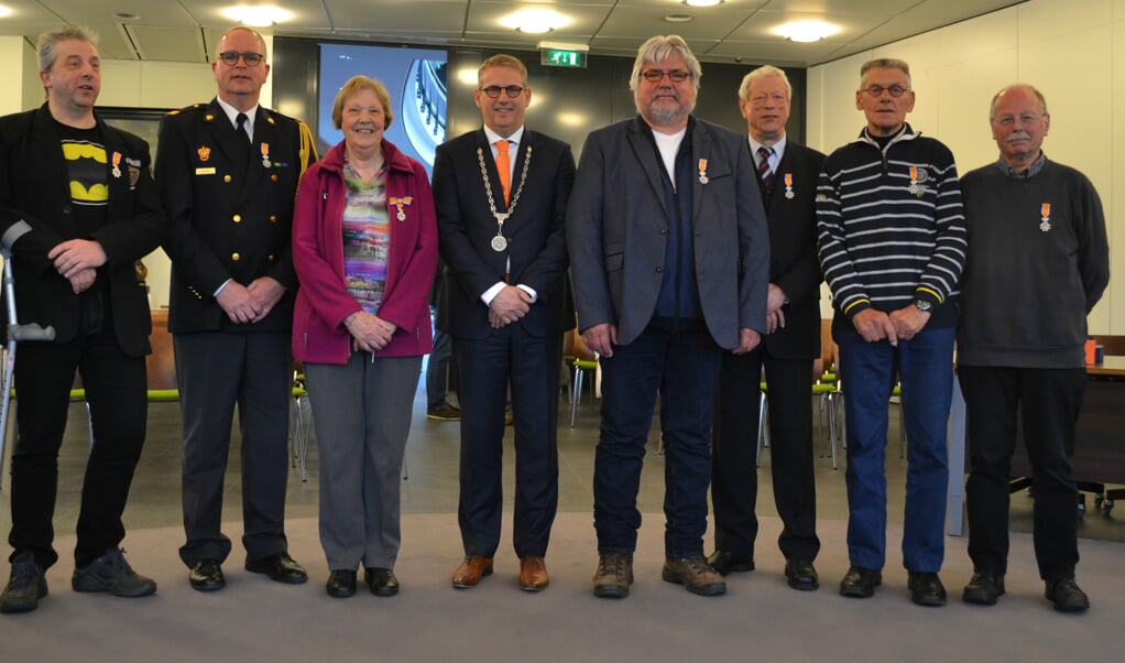 Vrijwilligers In Het Zonnetje Gezet Tijdens Steenbergse Lintjesregen