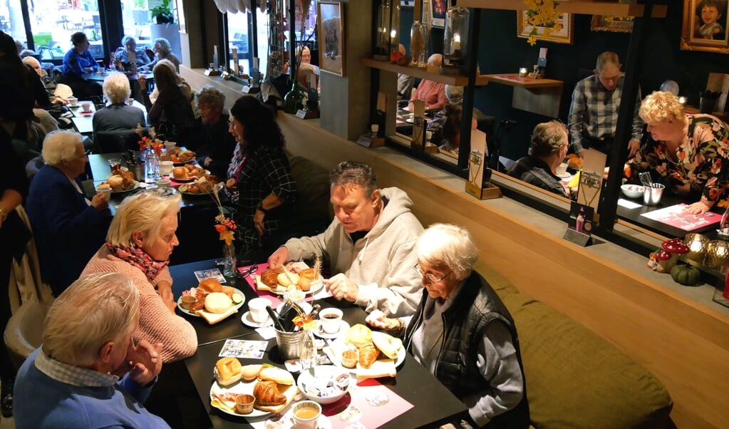 Lunchroom Mickers Vraagt Aandacht Voor Eenzaamheid Met Ontbijt