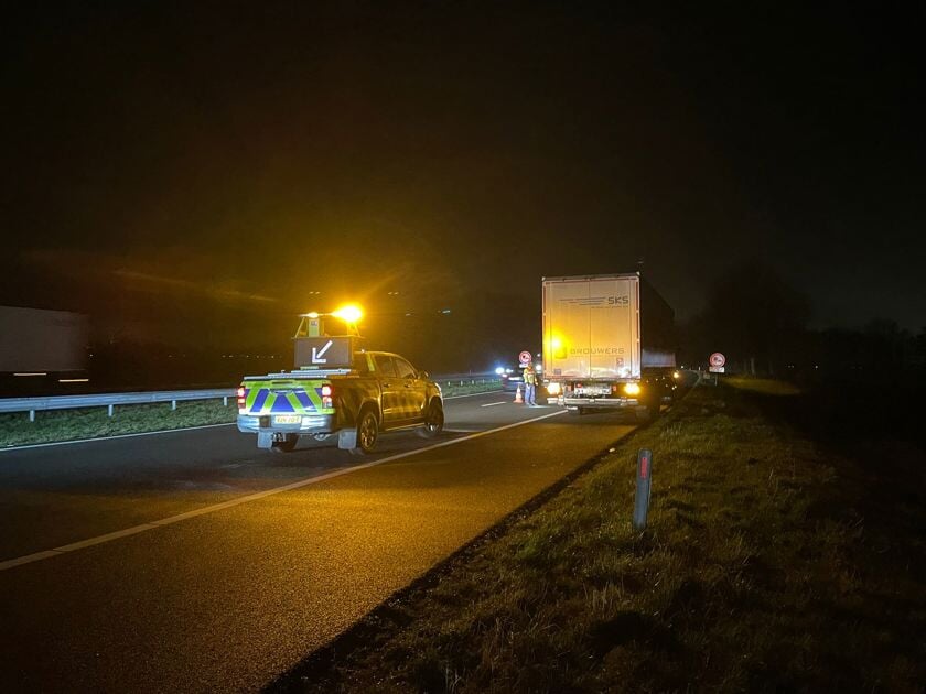 Auto En Vrachtwagen Botsen Op A Kliknieuws Nl De Snelste Lokale