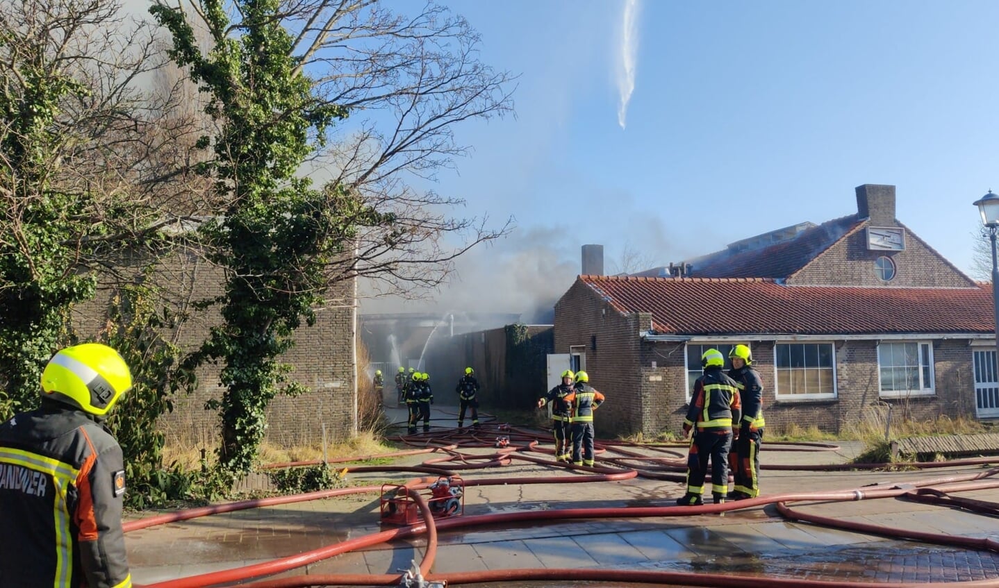 Zeer Grote Brand In Valkenburg Brandweer Is Aan Het Nablussen Al Het