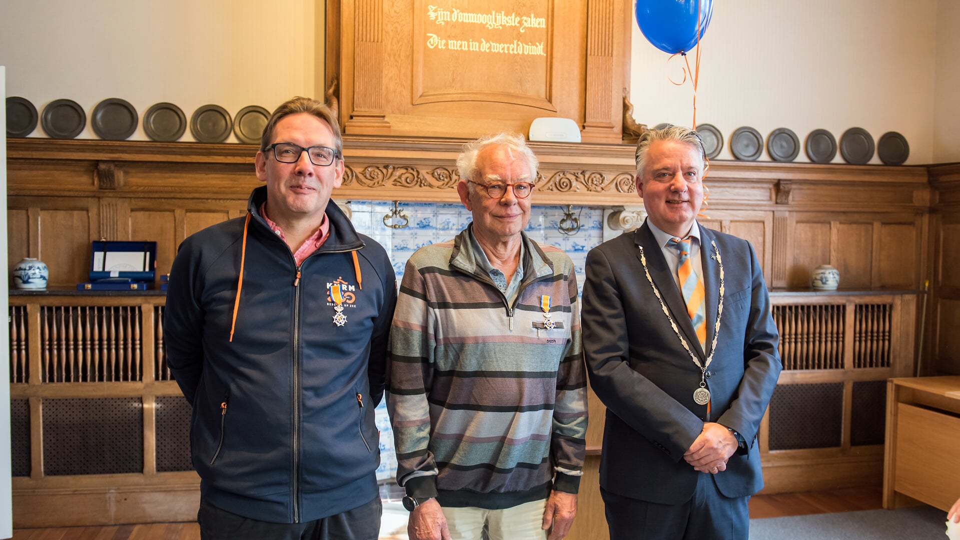 Jan Willem van den Bout (l.) en Jacques Overpelt ontvingen een Koninklijke Onderscheiding