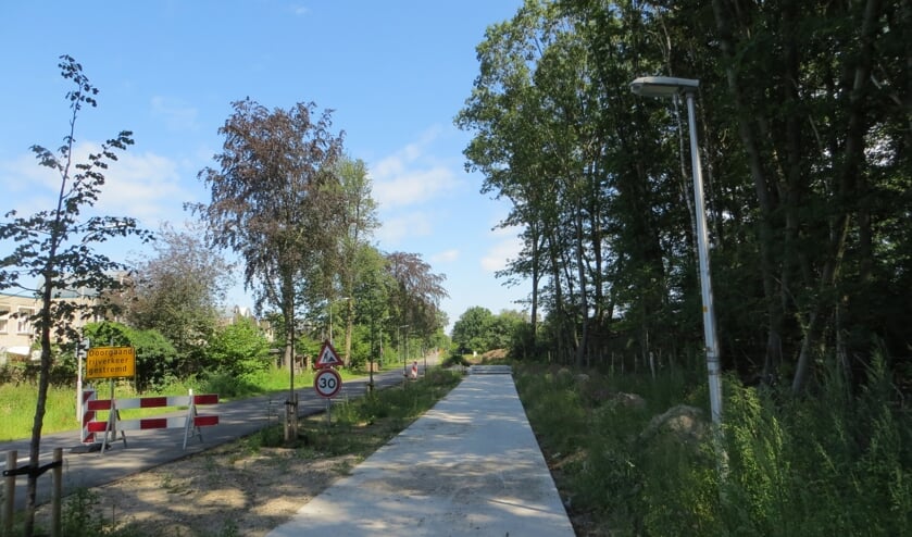 Fietspad langs Bataafseweg nog steeds niet klaar. Foto: Bernhard Harfsterkamp