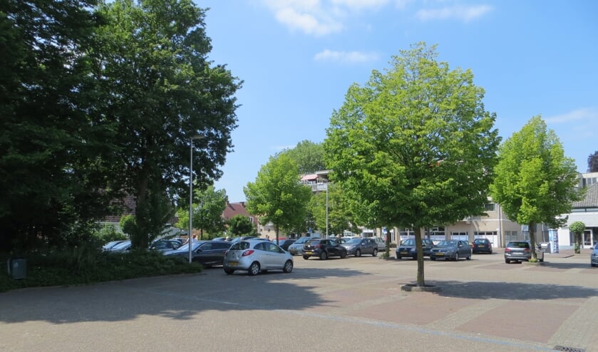 Een deel van de tijdelijke locatie van de zaterdagmarkt. Foto: Bernhard Harfsterkamp