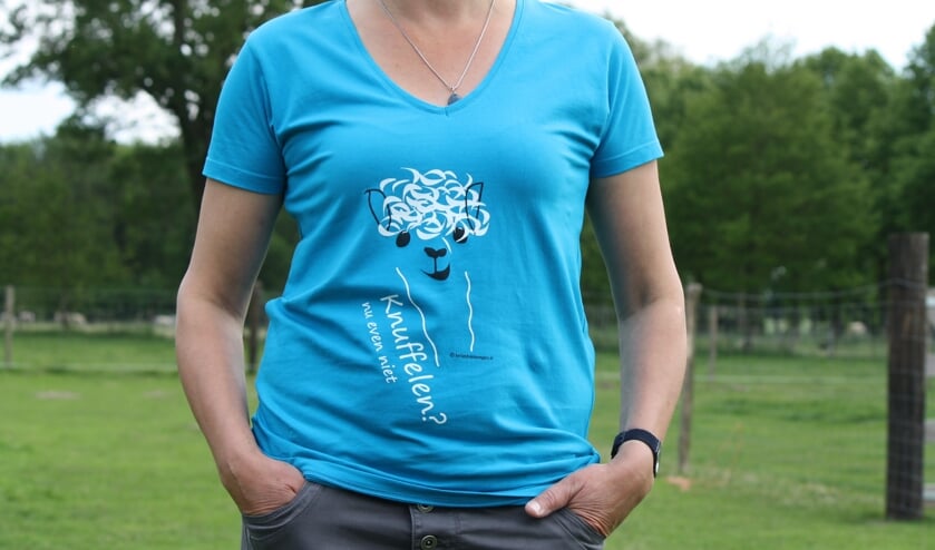 Een van de T-shirts met opdruk. Foto: PR