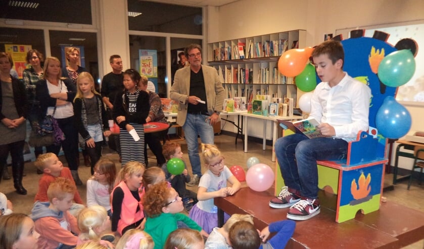 Winnaars van de voorleeswedstrijd tijdens het Boekenbal. Foto: PR