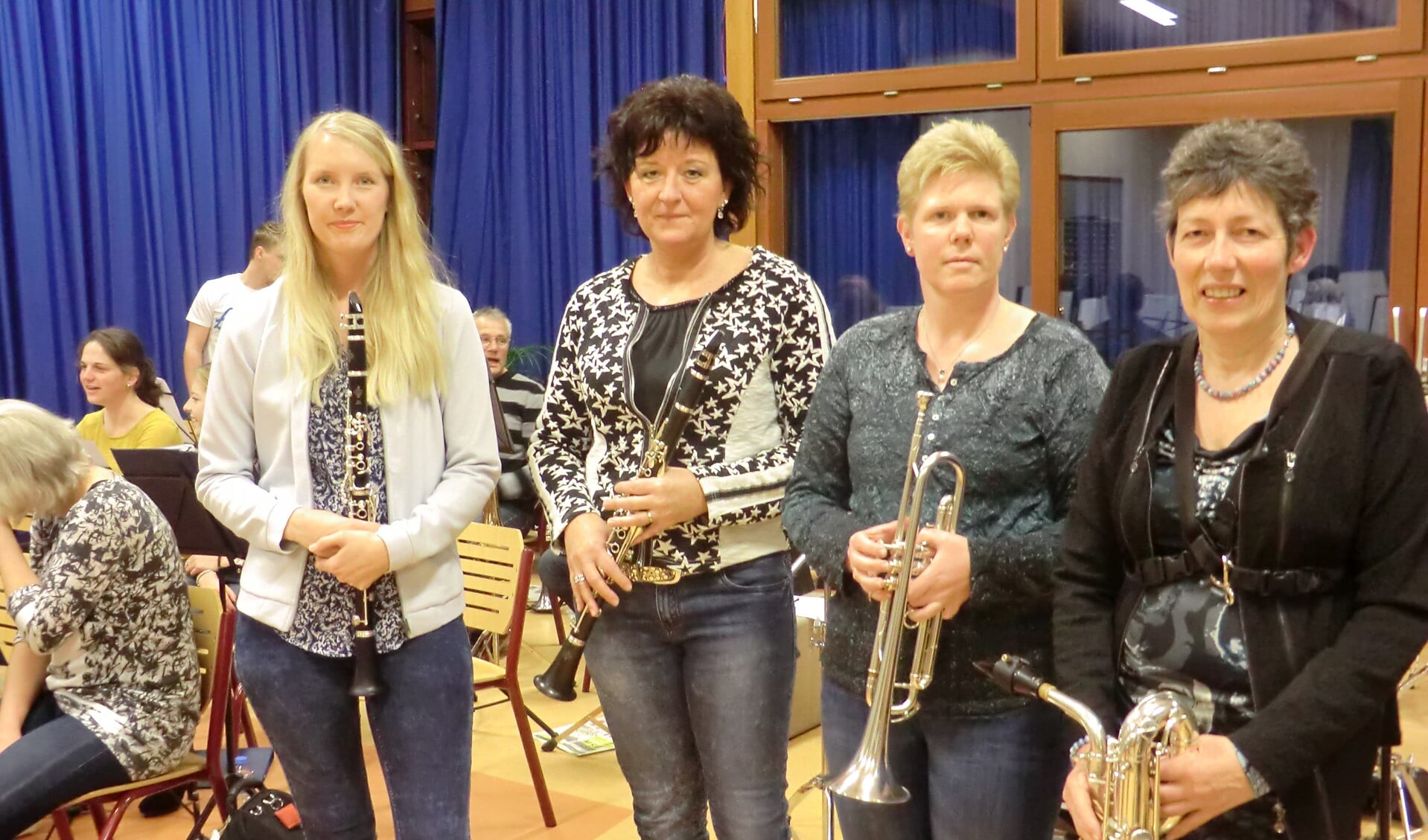 Van links naar rechts op de foto staan: Marije Vonderhorst, Anita Goossens, Anneke Dieker en Jolanda Luimes. Foto: Walter Hobelman