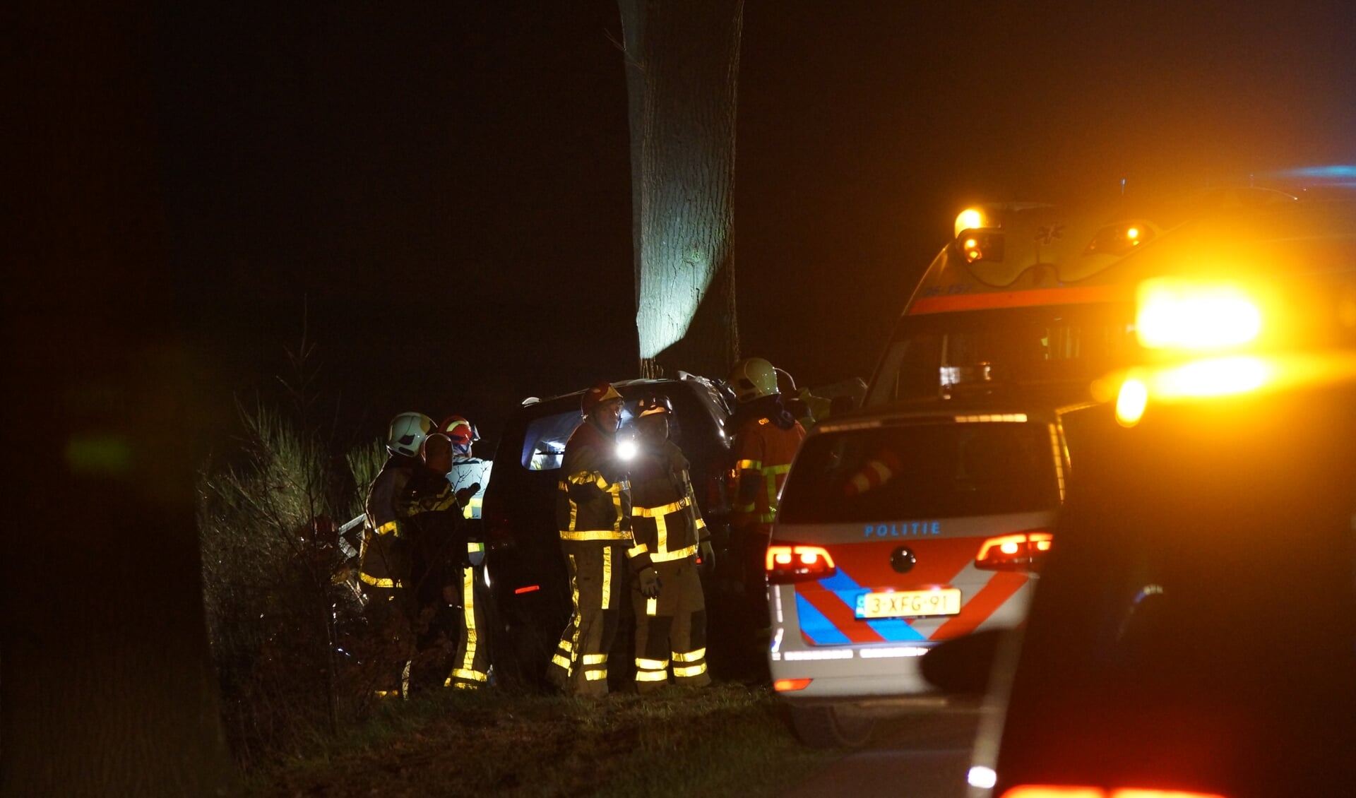 Zwaar ongeval op Deventer Kunstweg. Foto: GinoPress