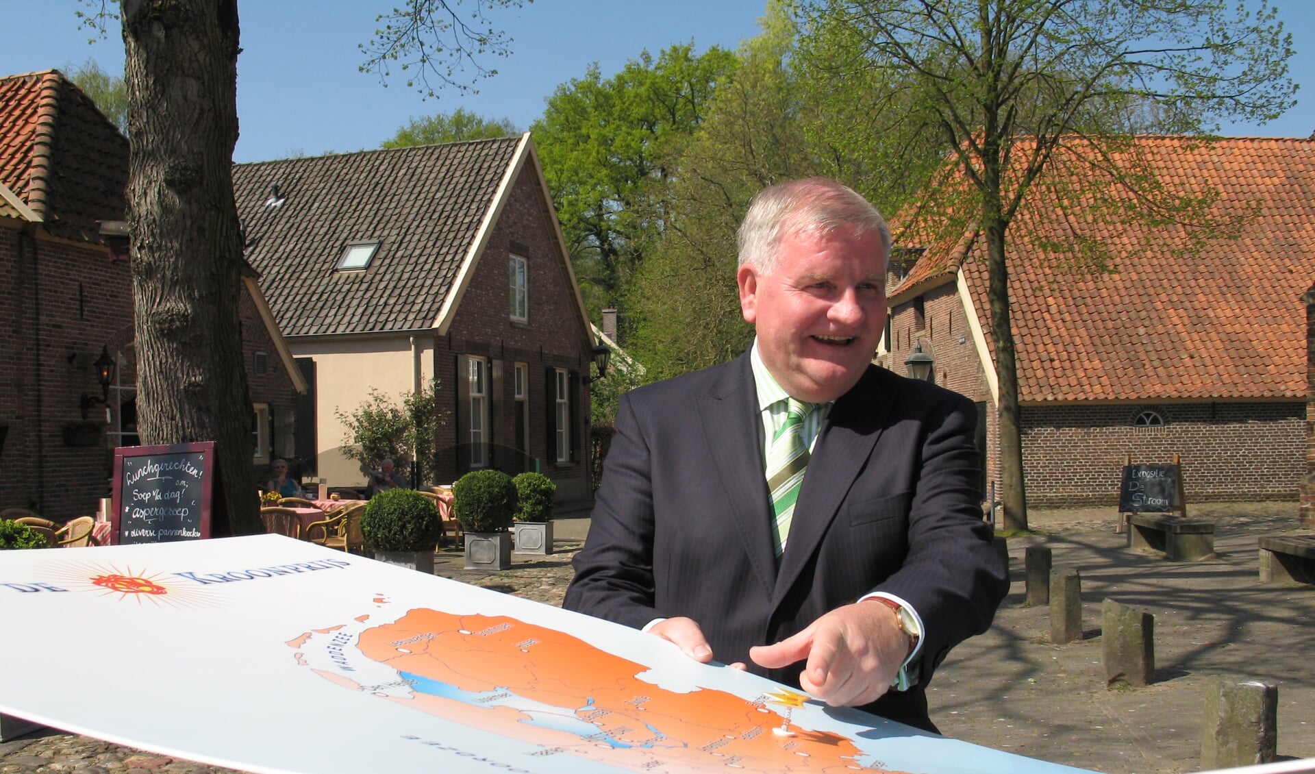 Burgemeester Aalderink zette Bronckhorst volgens velen op de kaart.