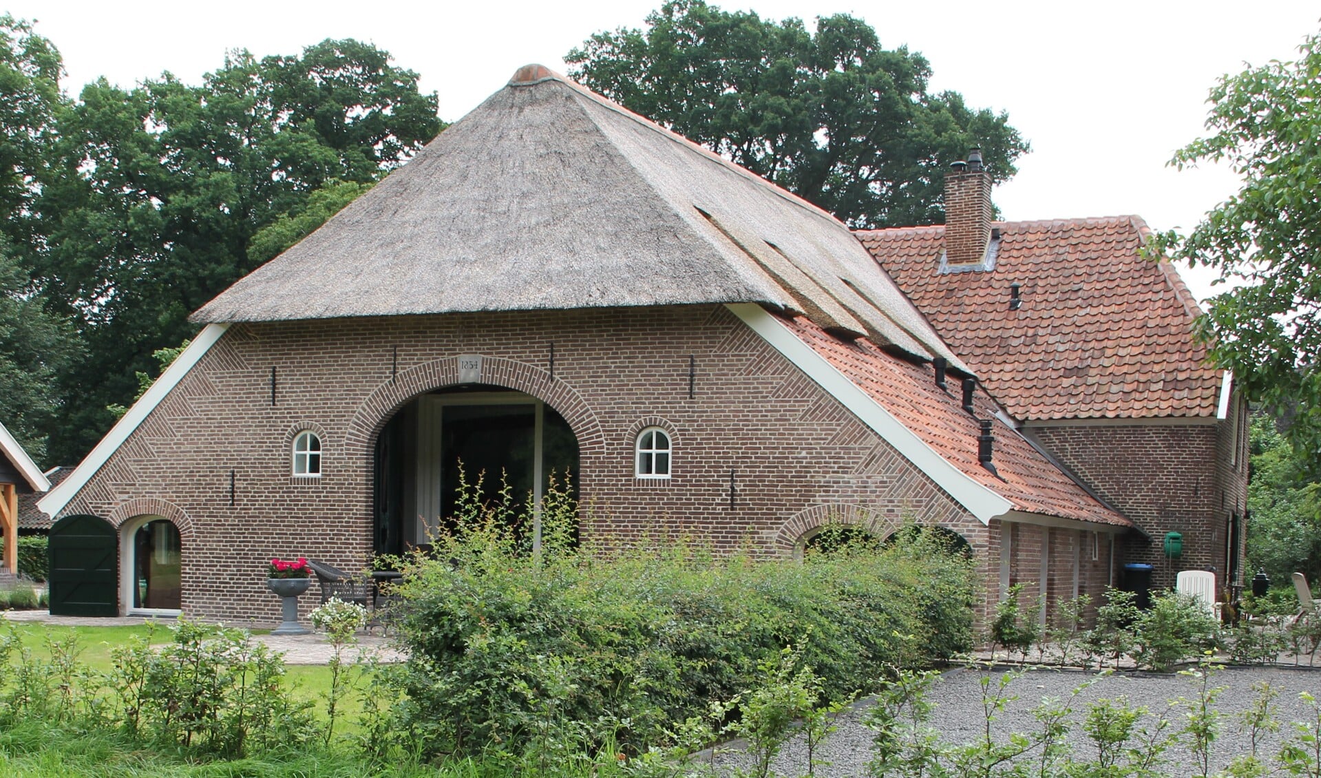 Het achteraanzicht van woomboerderij De Wientjesvoort. Foto: PR.