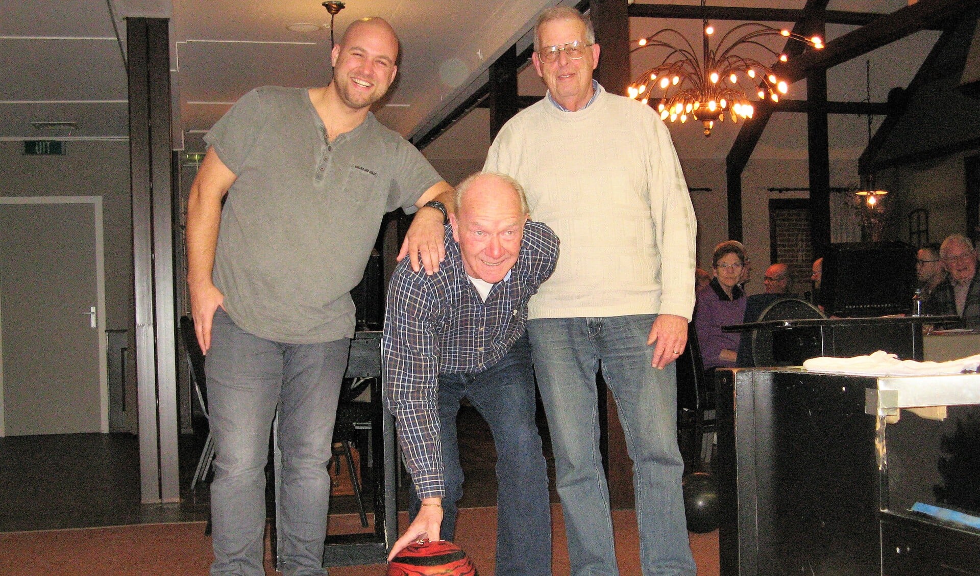 De drie organisatoren van het kersttoernooi, van links naar rechts: Sven Tervoert, Gerrit Hendriksen en Ben Woordes. Foto: Bart Kraan
