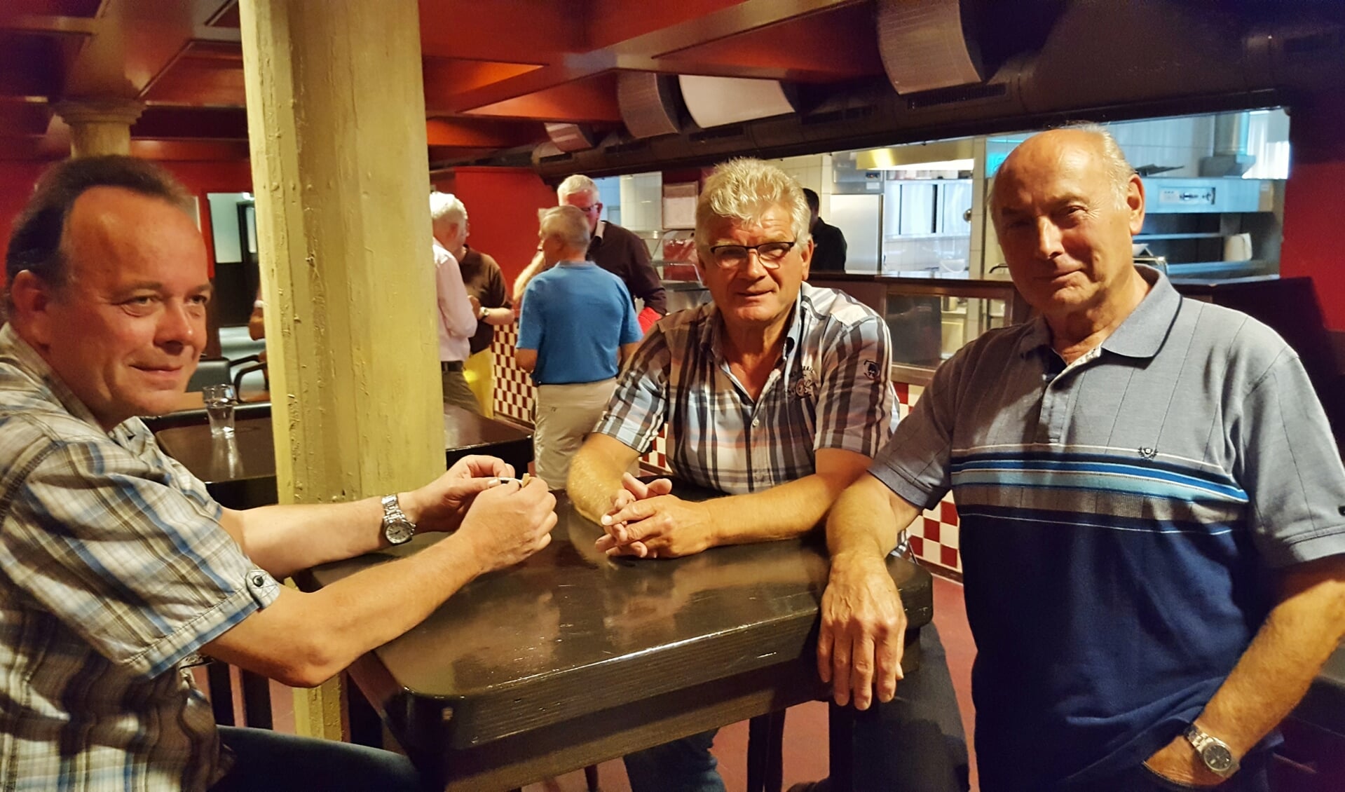 Peter Woertman, Fons Koldeweij en Henk Ebbers steken hun enthousiasme over de plannen niet onder stoelen of banken. Foto: Henri Walterbos