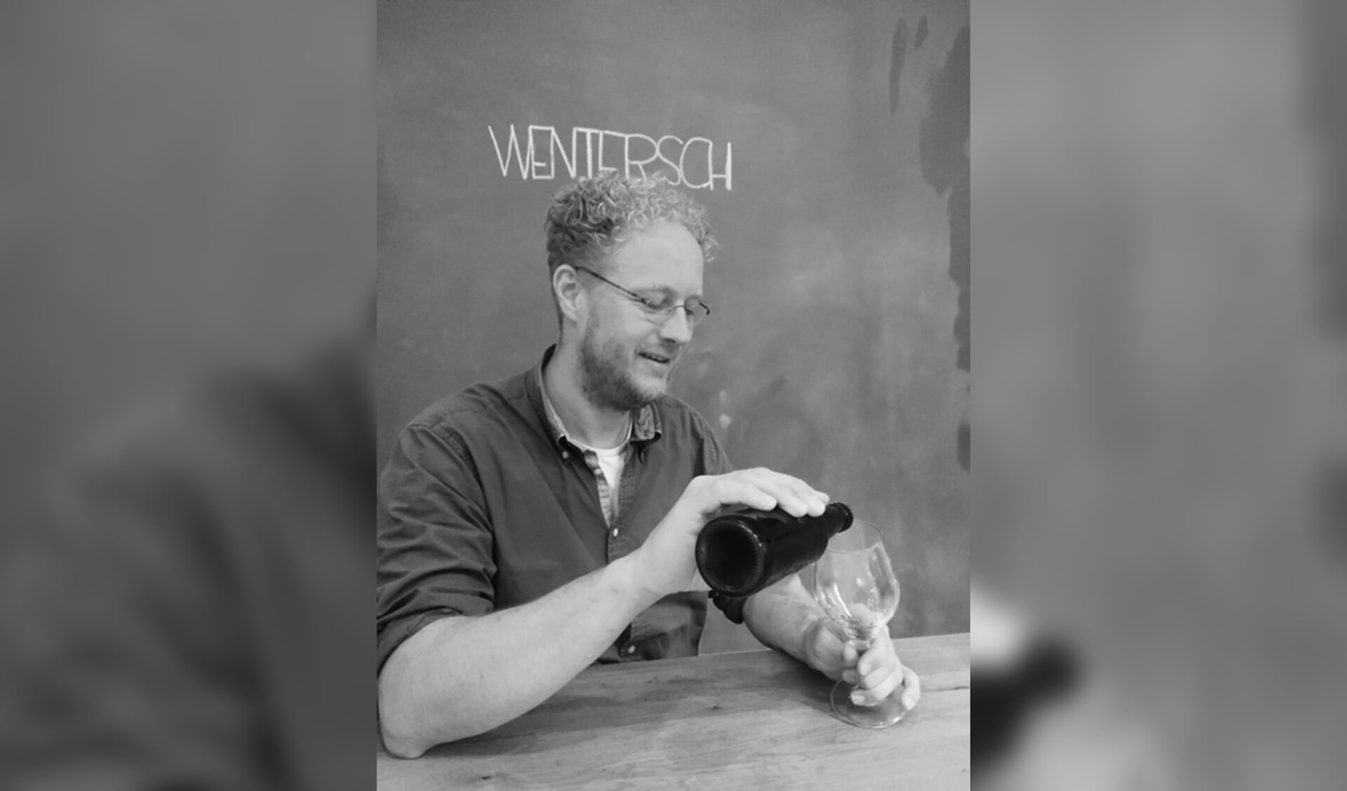 Michiel van der Vaart brouwt Wentersch bier. Hij verwacht in 2017 gerstenat vanuit zijn eigen brouwerij te verkopen. Foto: PR