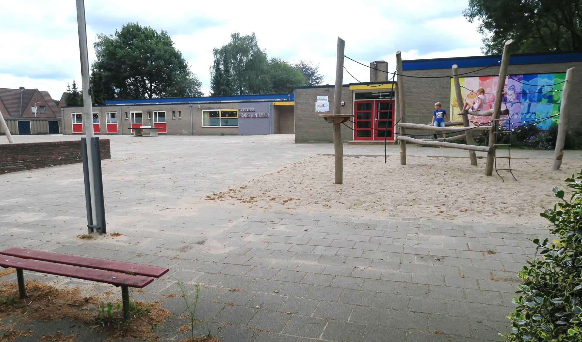 De basisschool Frans ten Bosch in Lichtenvoorde. Foto: Theo Huijskes