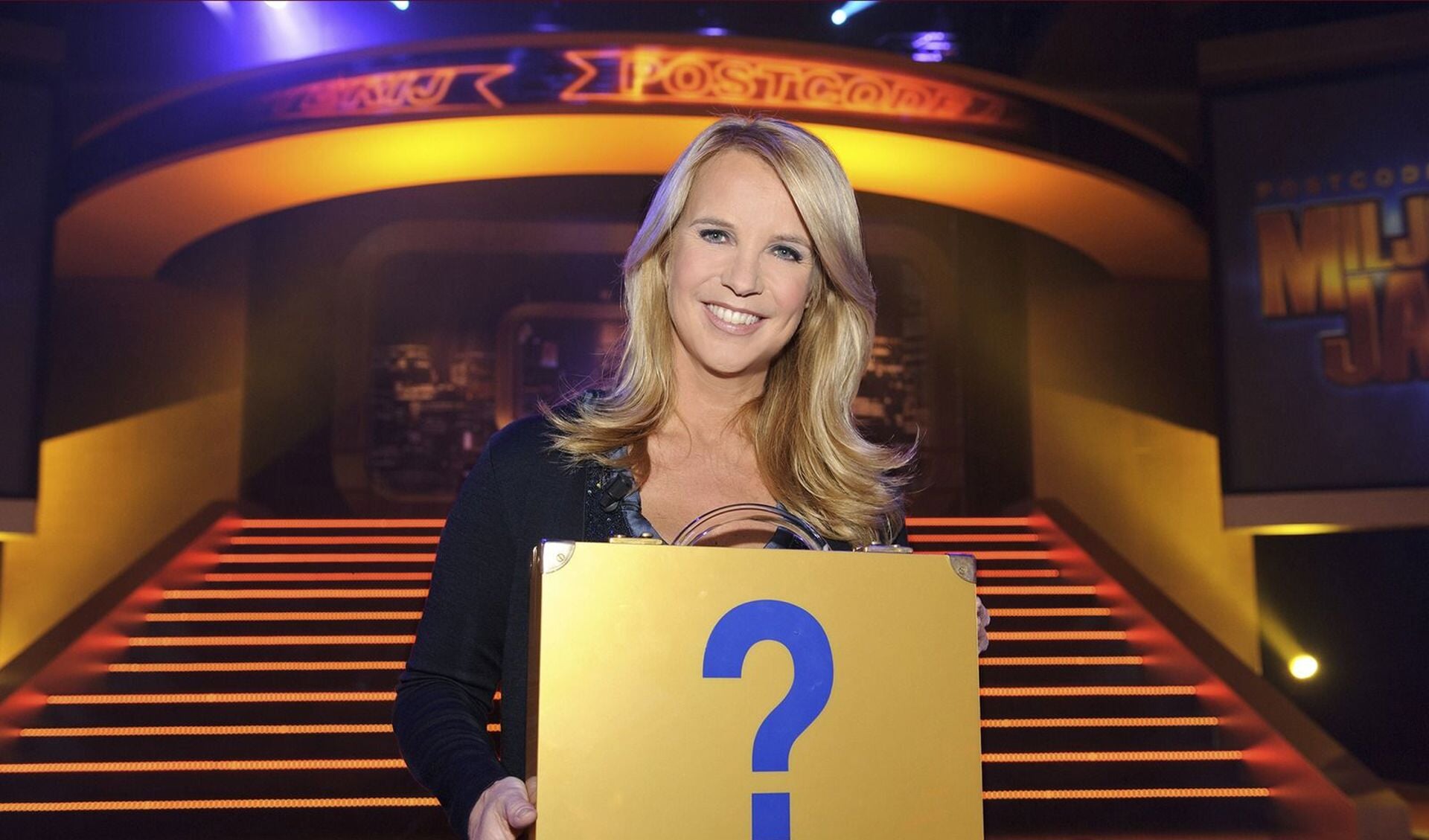 Linda de Mol en het 'Gouden Koffer Spel'. Fotocredits RTL