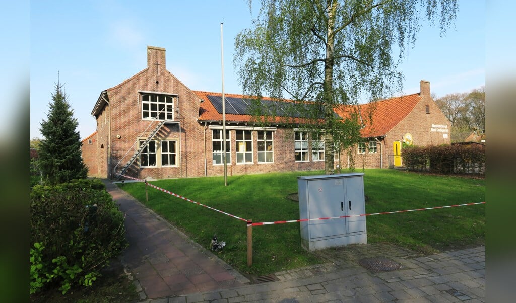 De Ludgerusschool in Zwolle dreigt vanaf 1 januari 2025 onder het bestuursgemiddelde te raken en komt daarmee in de gevarenzone. Foto: Theo Huijskes/archief Achterhoek Nieuws