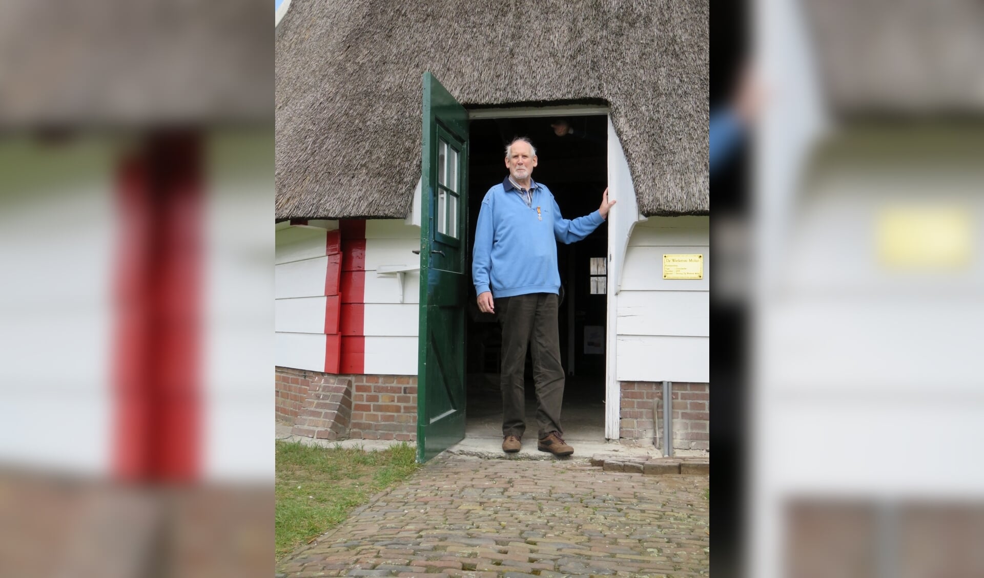 Aloys Melenhorst (80) is nog vrijwel wekelijks actief als vrijwillig molenaar op de Warkense Molen. Foto: PR