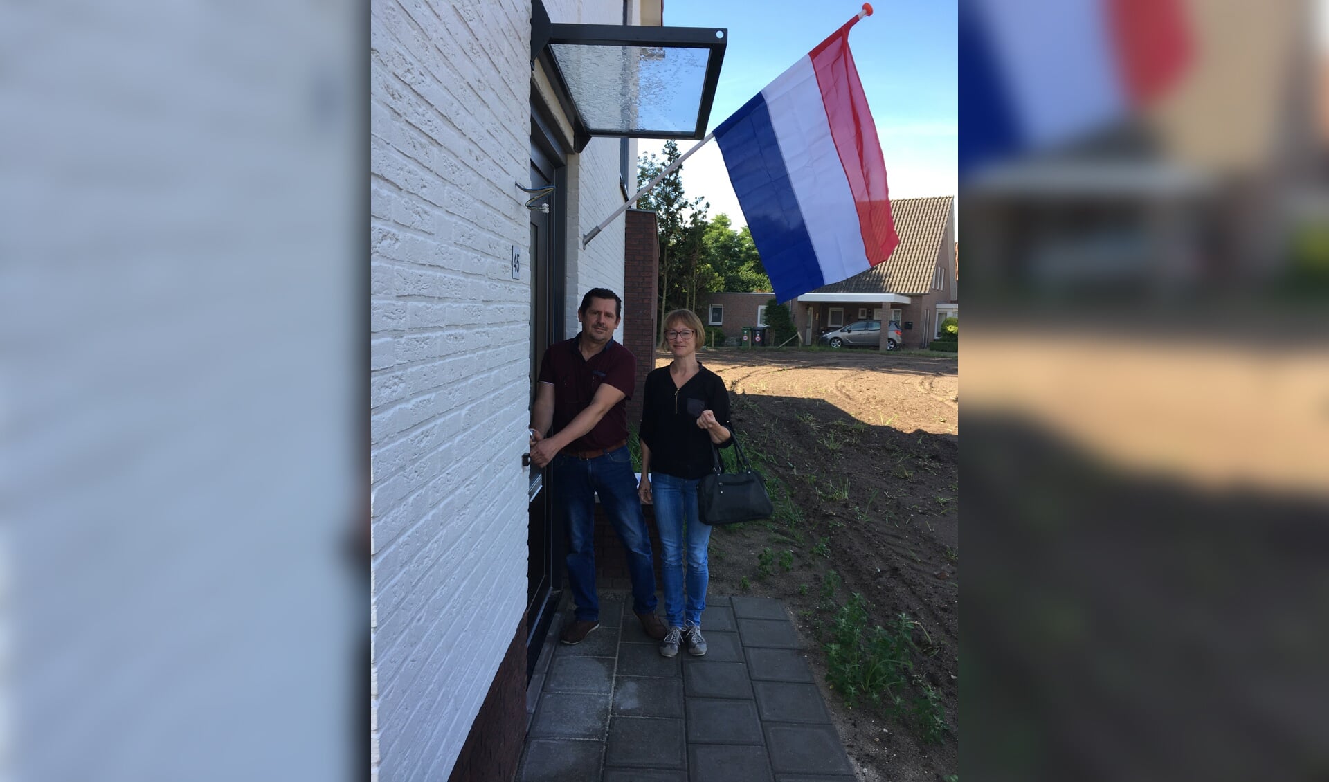 Bij de familie Dolphijn aan de Lohmanstraat kan de vlag uit: hun huis is klaar. Foto: PR