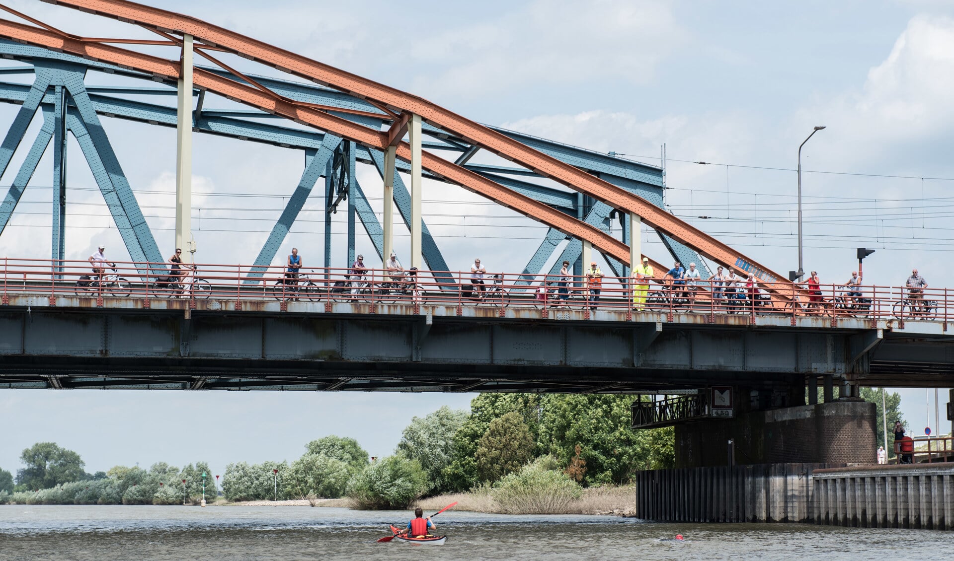 Dit jaar is het vanwege de werkzaamheden aan de Oude IJsselbrug niet mogelijk de brug te passeren. Foto: Achterhoekfoto.nl/Dennis van der Toorn Vrijthoff