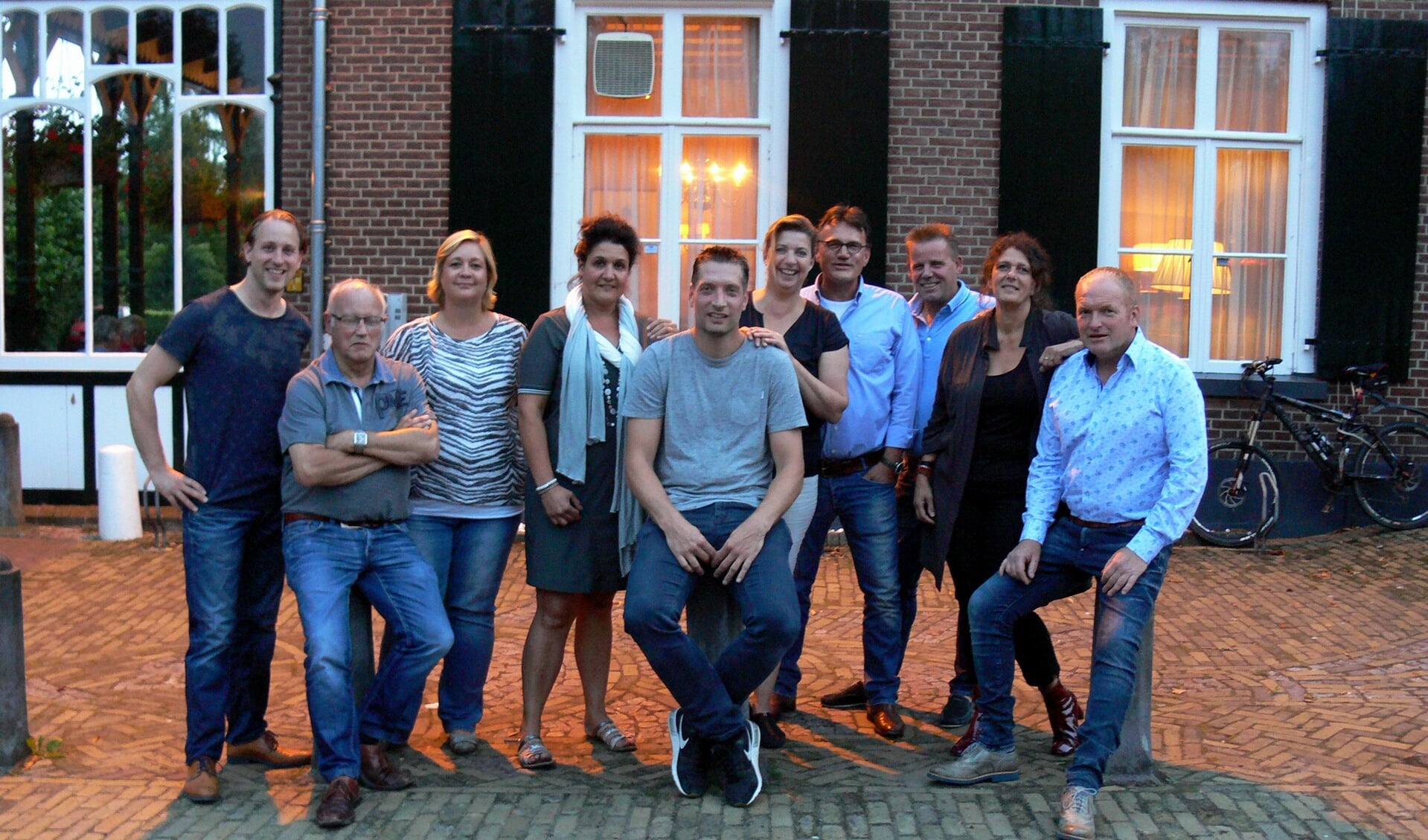 Bestuurs- en werkgroepleden van de ondernemersvereniging Hummelo, Keppel en Drempt. Foto: Rinus Rabeling
