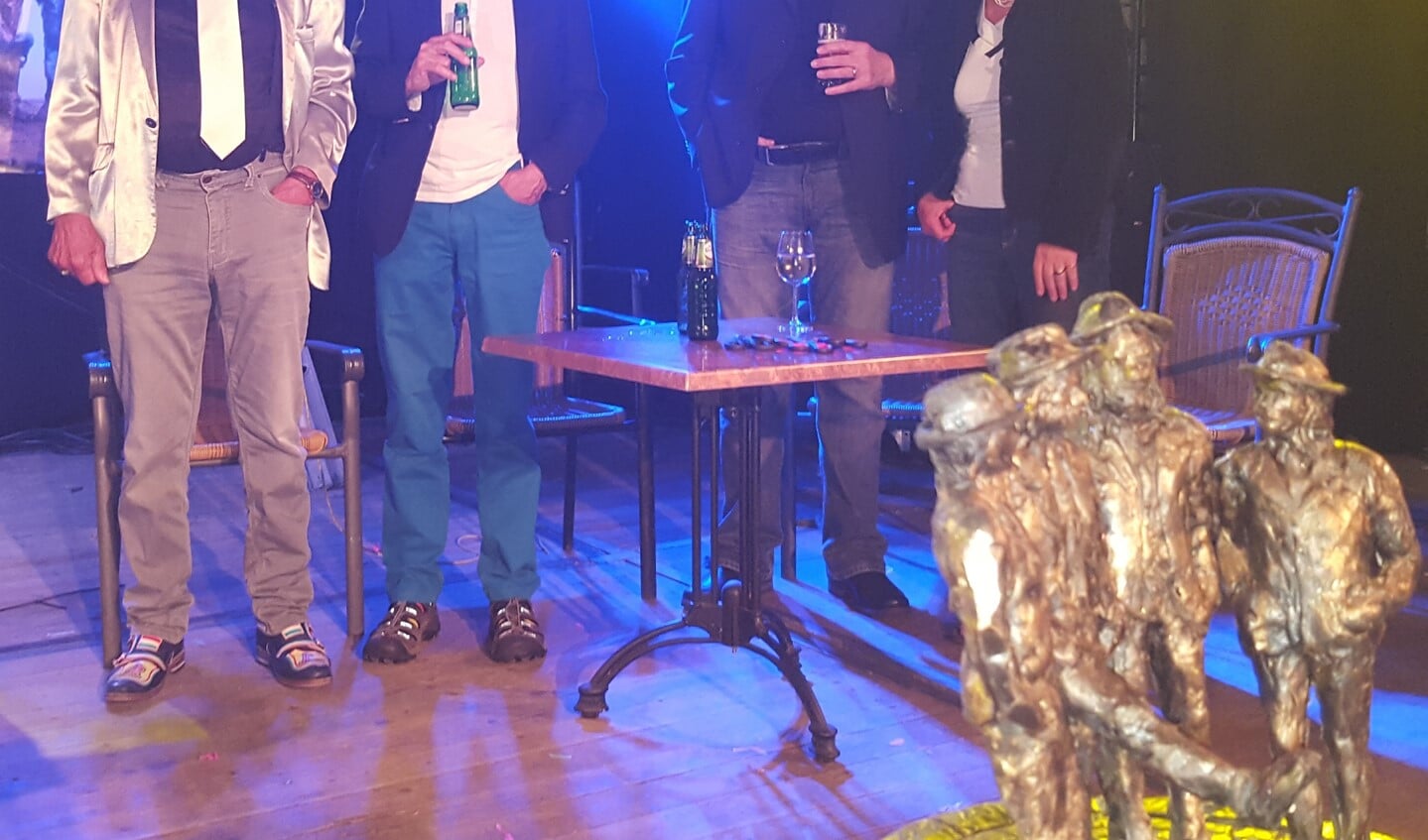 Bennie Jolink, Ferdi Joly, Willem Terhorst en kunstenares Lia Krol. Foto: Henri Walterbos 