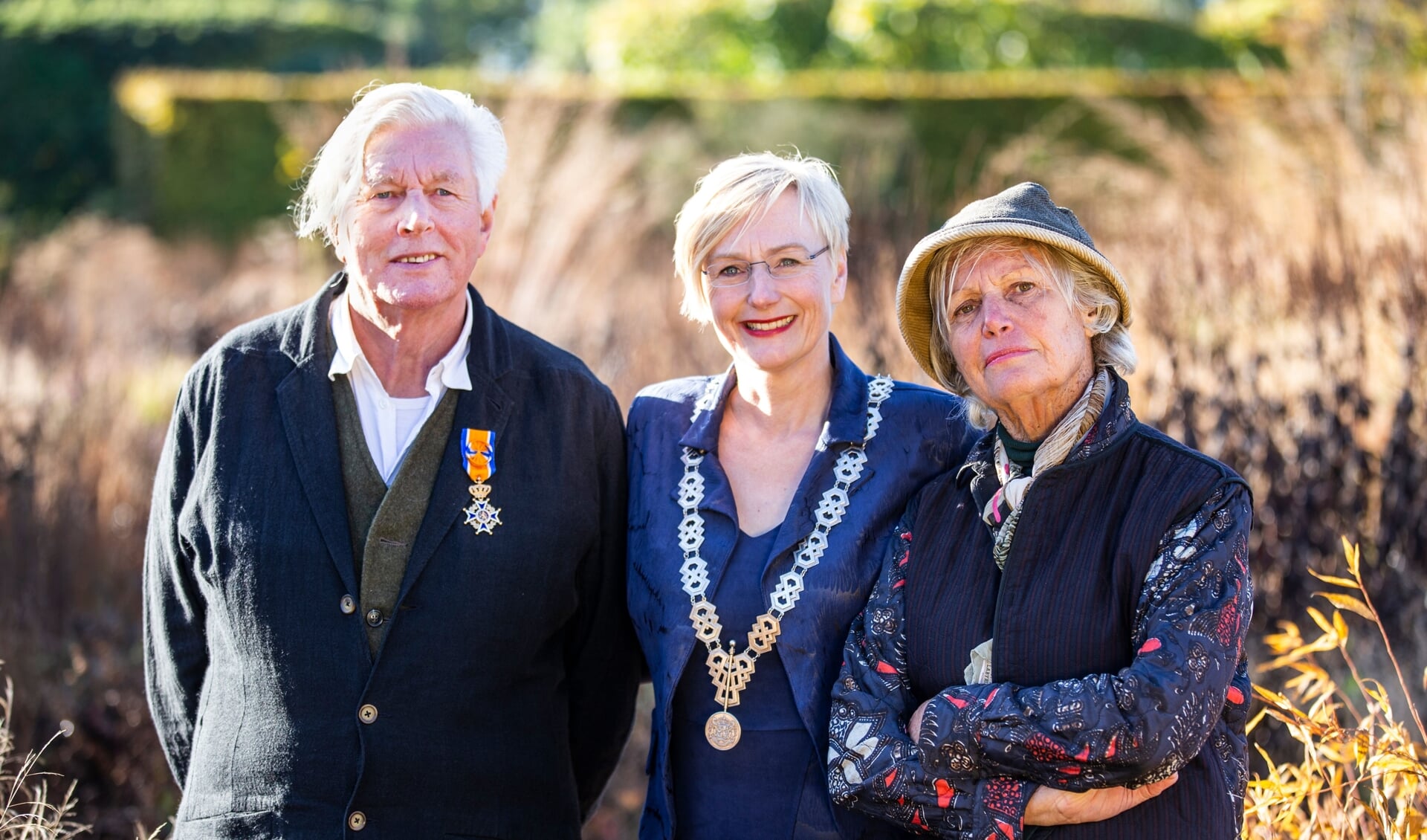 Piet Oudolf, burgemeester Marianne Besselink en Anja Oudolf. Foto: PR