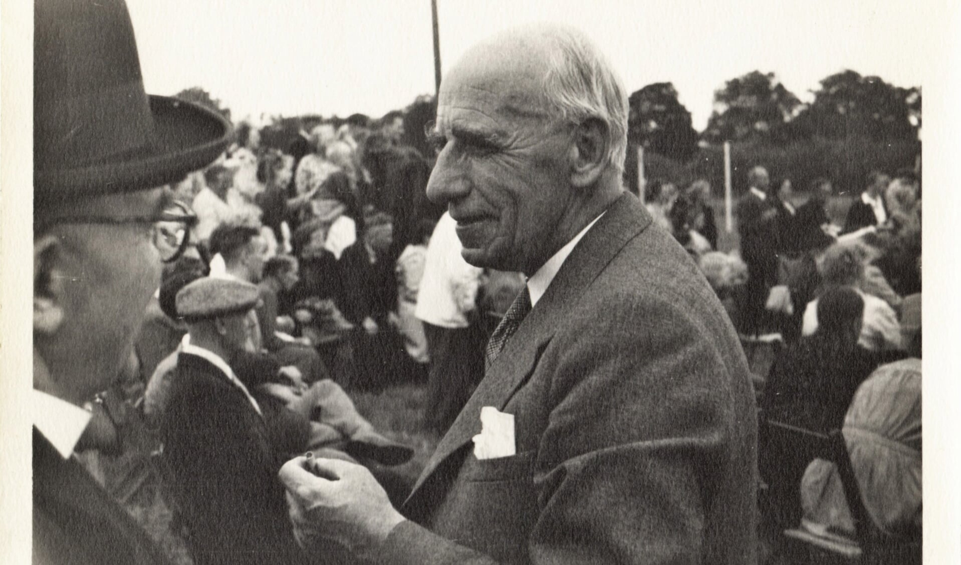 Dokter Paul van Bork rond 1950 Foto L.P. le Grand, collectie Erfgoedcentrum Zutphen.