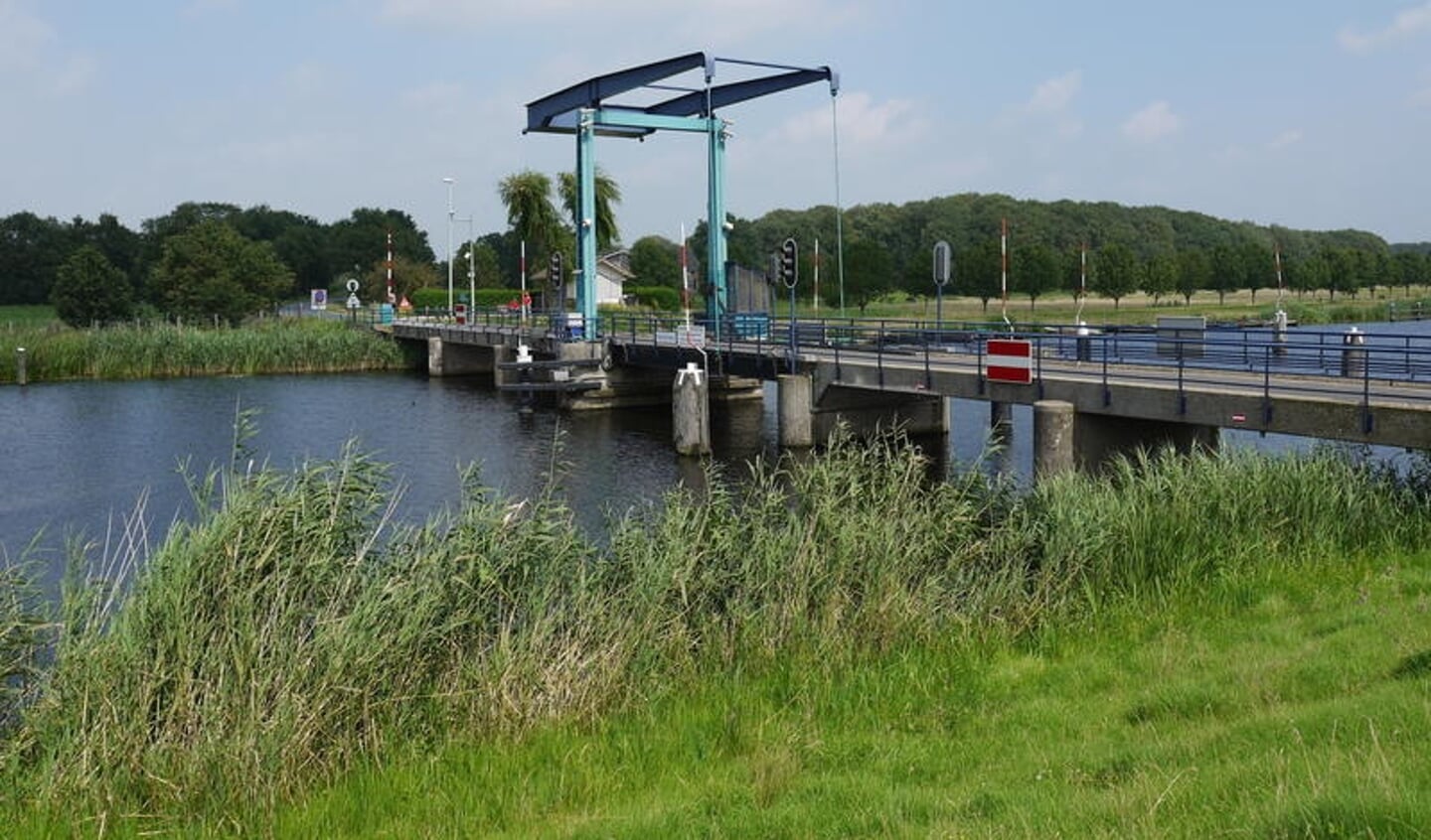 De lagers van de brug in Hoog-Keppel moeten worden gerepareerd. Foto: PR