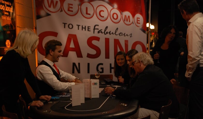 De foyer van de Storm was ingericht als casino. Foto: Peter Latumaerissa