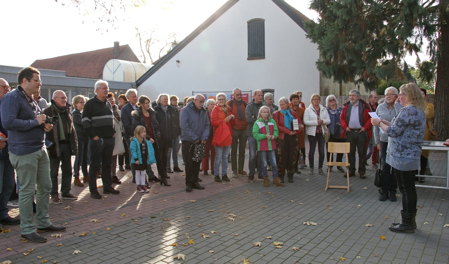 Opening Het Bloemenlokaal in Steenderen. Foto: Liesbeth Spaansen