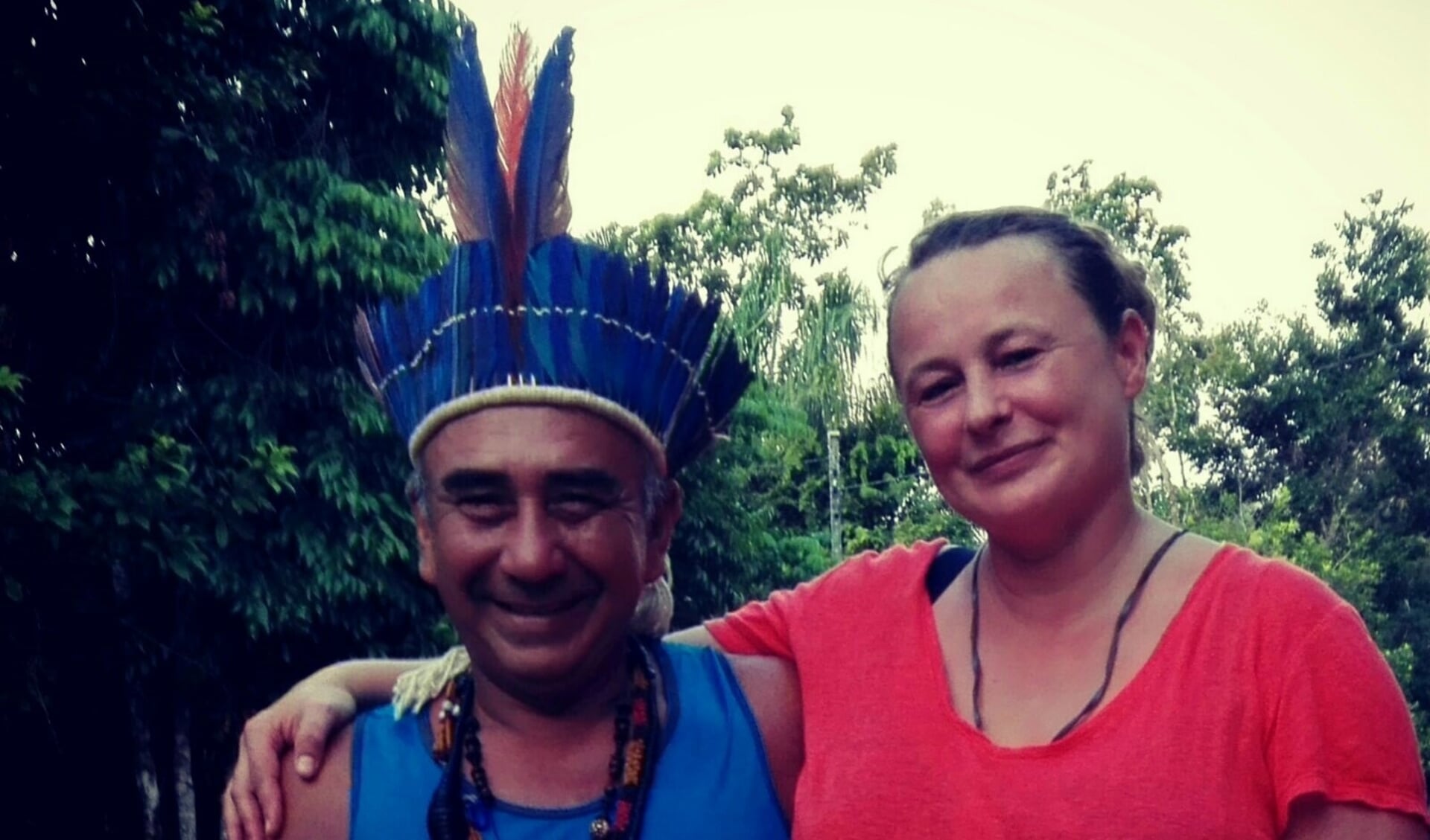 Mirjam met de Braziliaanse inheemse Manuel. Eigen foto