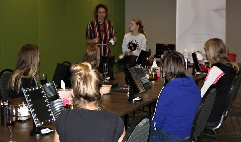 Thirsa van der Kieft tijdens een workshop. Foto: PR