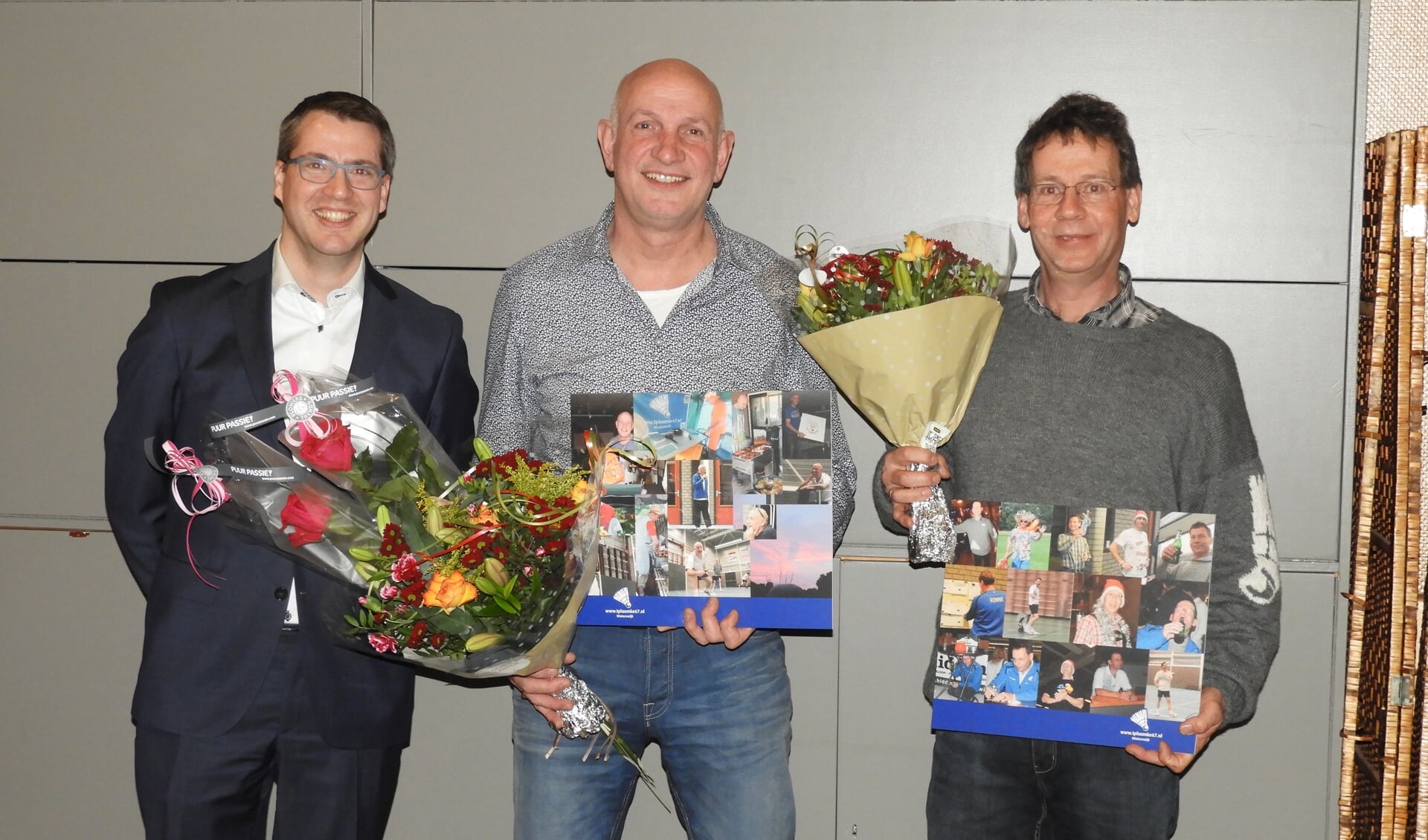  Van links naar rechts: Niek Cornelissen (voorzitter), Michiel Halleriet (erelid) en Ronnie Steijlen (lid van verdienste). Foto:Erwin Ruesink (BC 't Pluumke '67)