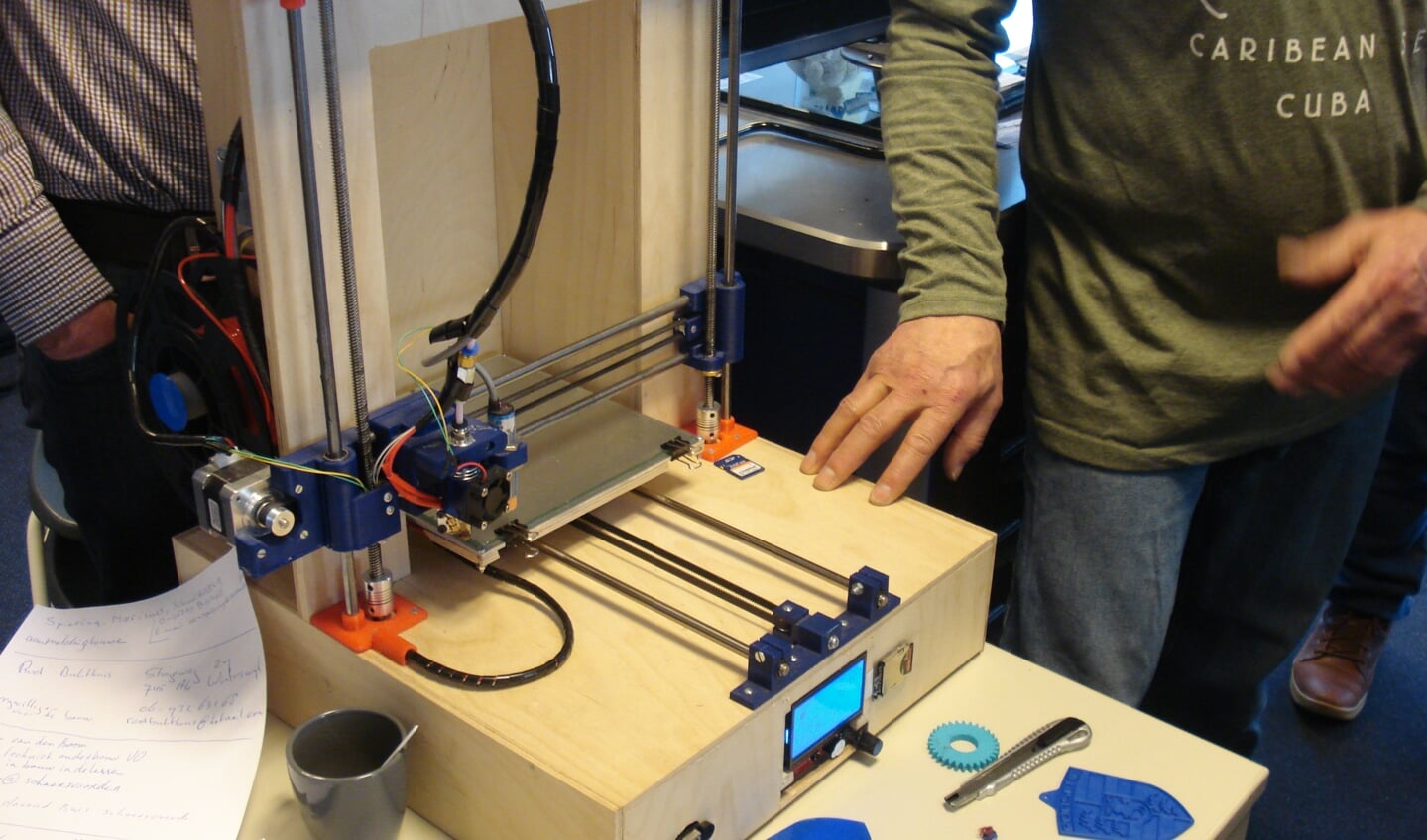 De 'zelfbouw'-3D-printer. Foto: Clemens Bielen