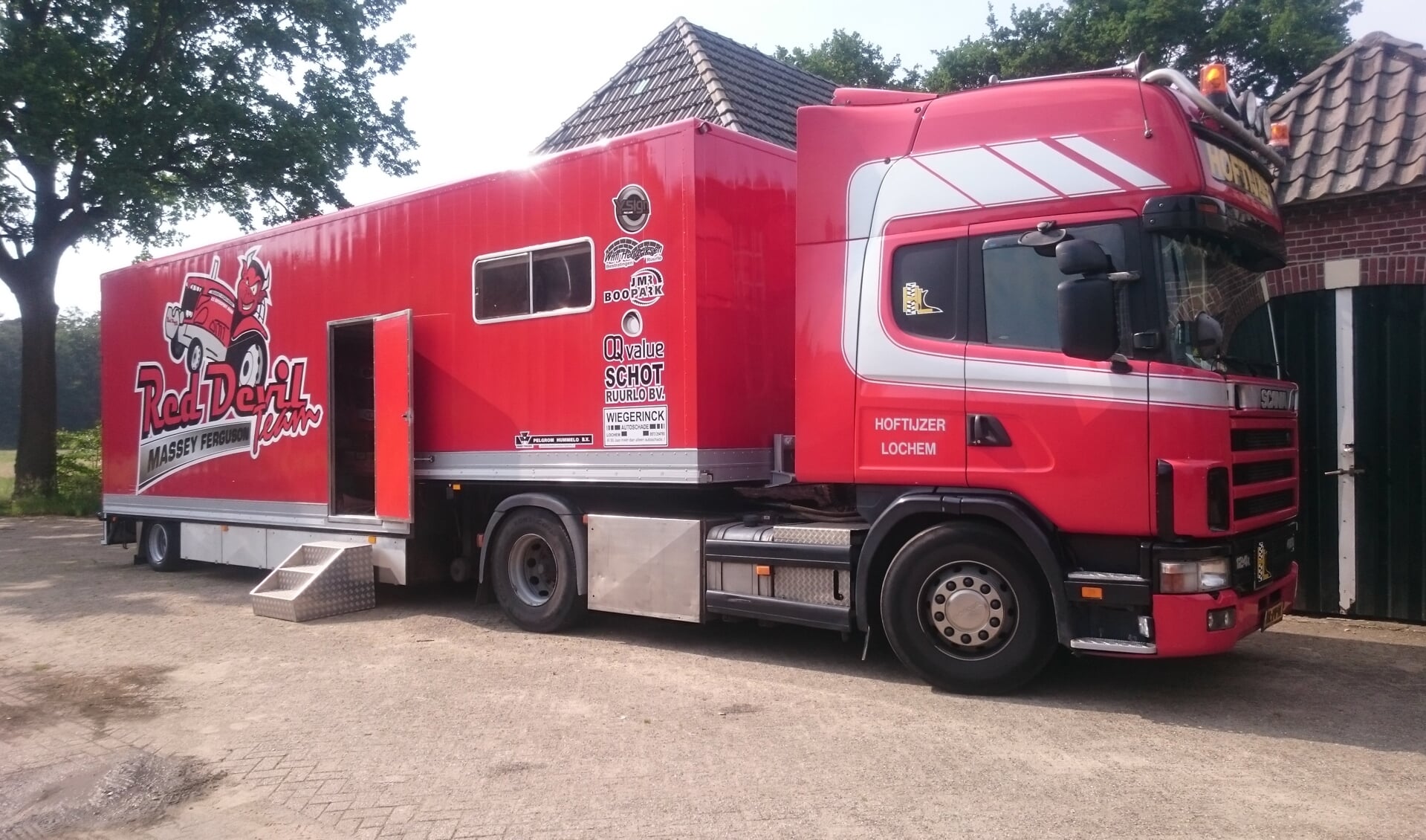 Firma Hoftijzer zorgt dit seizoen voor het transport van de Red Devil. Foto: PR. 