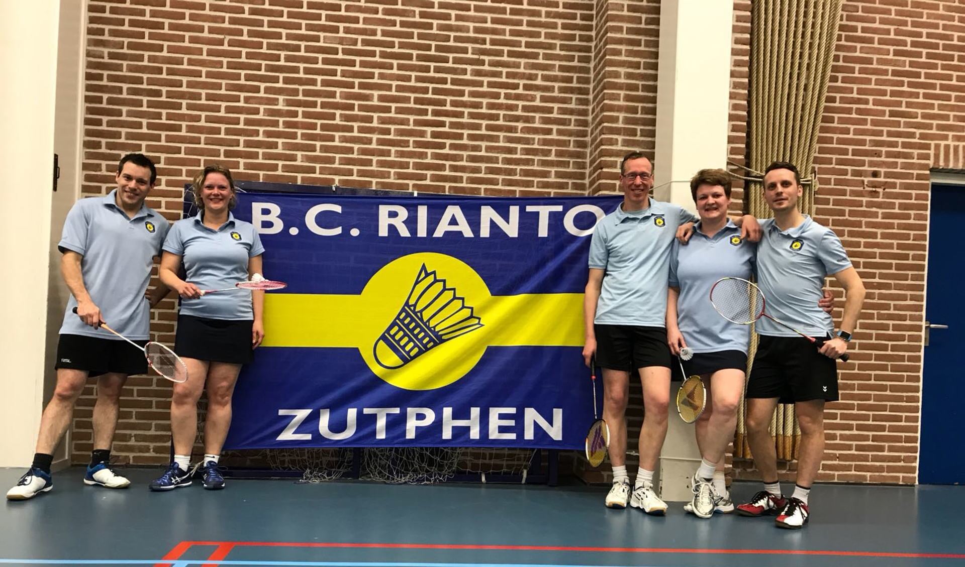 Spelers BC Rianto team 2, v.l.n.r.: Roger Jaspers, Laura Ootes, Peter Meint Heida, Alja Visschers en Thomas van Dongeren. Foto: PR