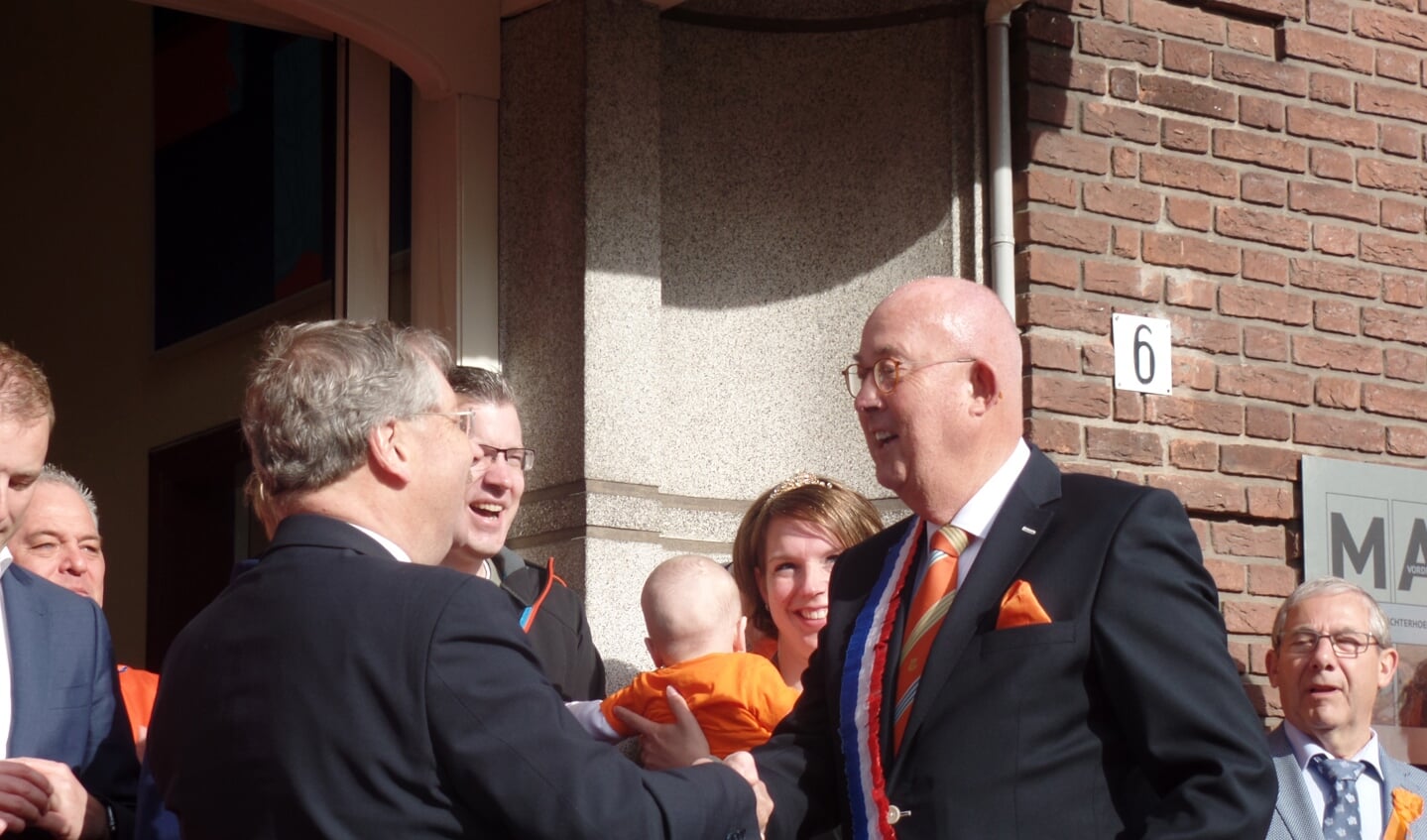 Johan Norde werd tot eerste erelid van Oranje Vereniging Vorden benoemd. Foto: Jan Hendriksen