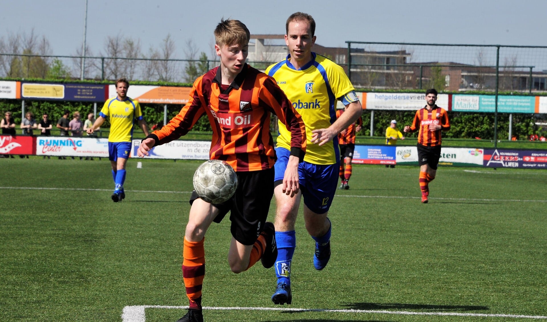 Actiefoto van de wedstrijd FC Zutphen zat.1 - Nunspeet 1. Foto: Hans ten Brinke