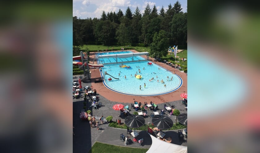 Reiziger Ster door elkaar haspelen Gratis entree tijdens feestelijke opening zwembad In de Dennen