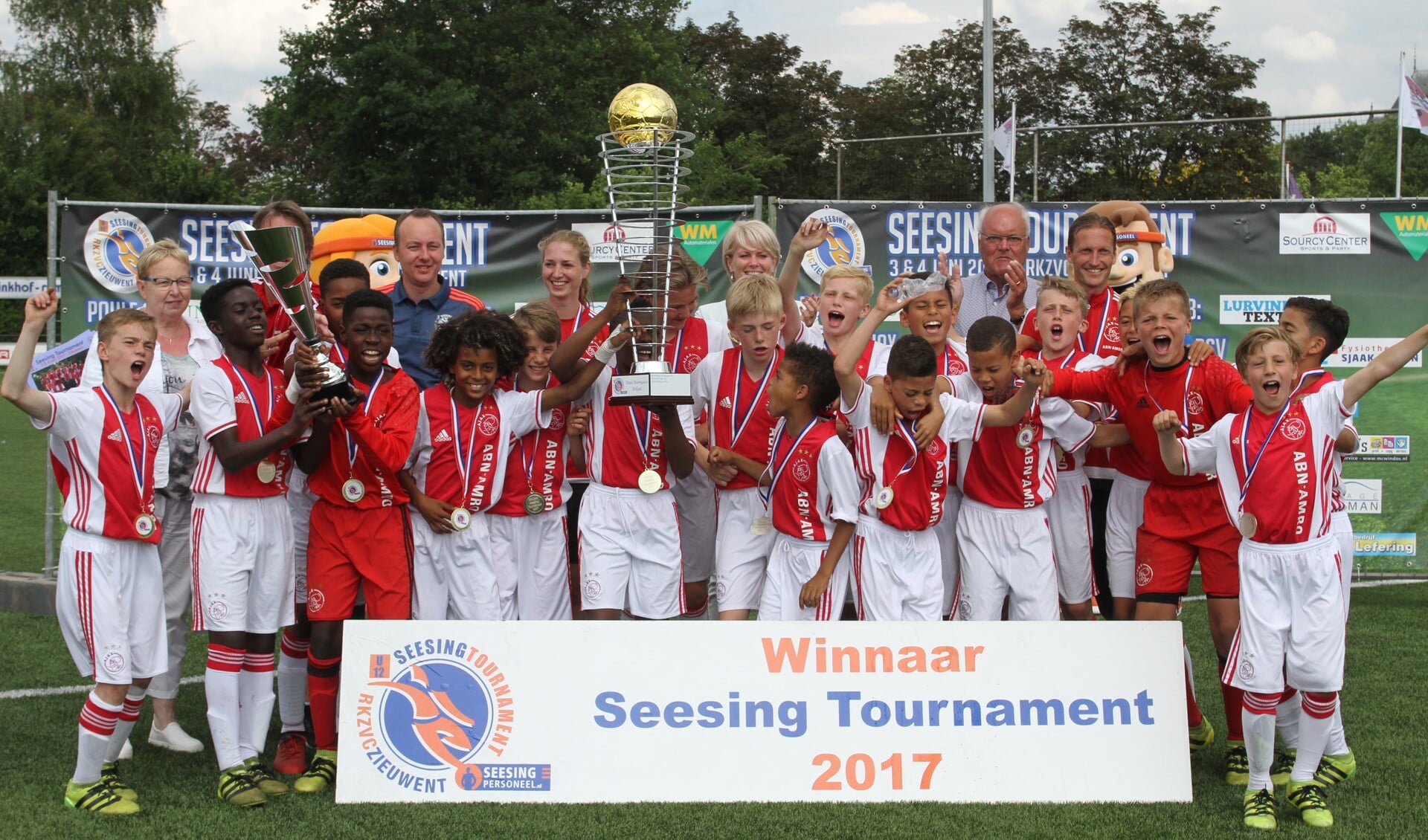 Ajax is de winnaar van het vijftiende Seesing Tournament in Zieuwent. Foto: PR