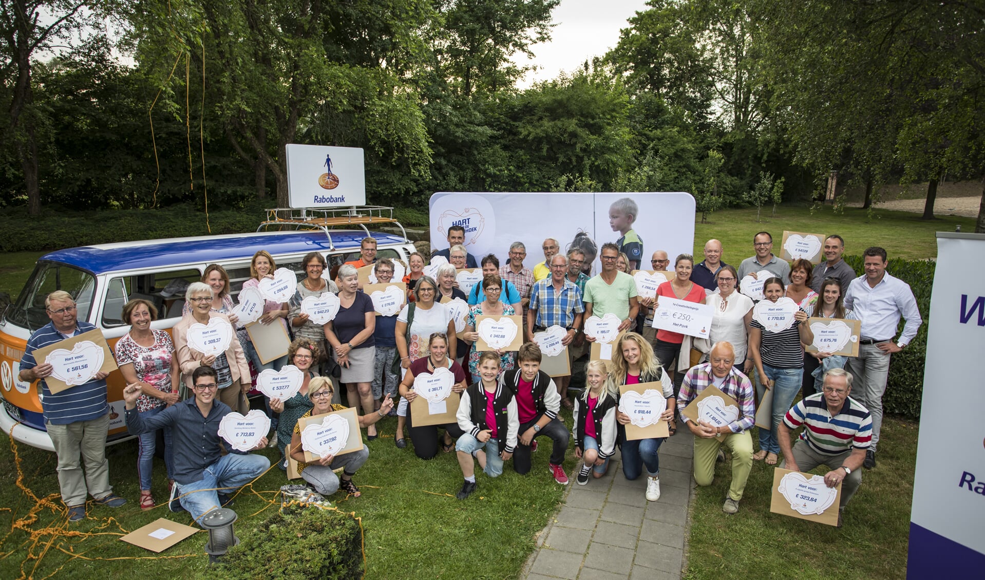 Verenigingen allemaal blij met hun bijdrage. Foto: Patrick Siemons