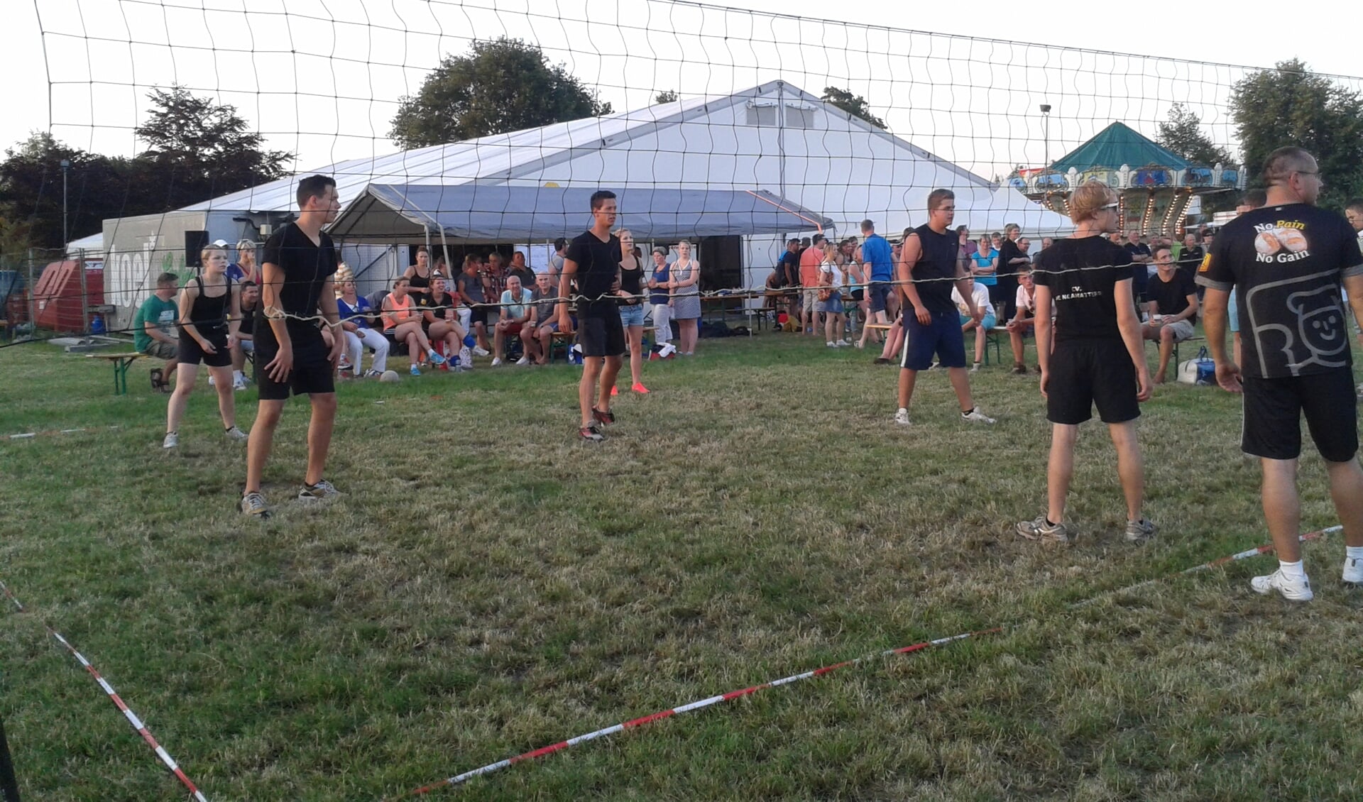 Ook dit keer volleybal op de kermis in Eefsele. Foto: PR