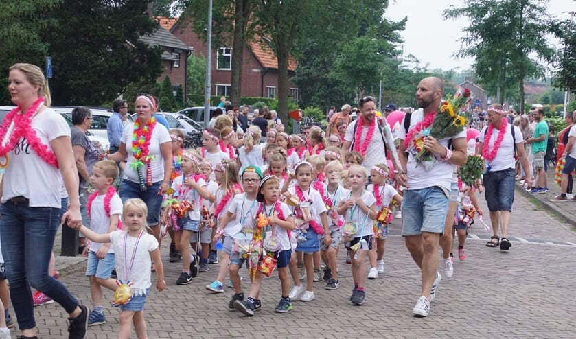 <p>De avondvierdaagse in Dinxperlo in 2018. Foto: Frank Vinkenvleugel</p>